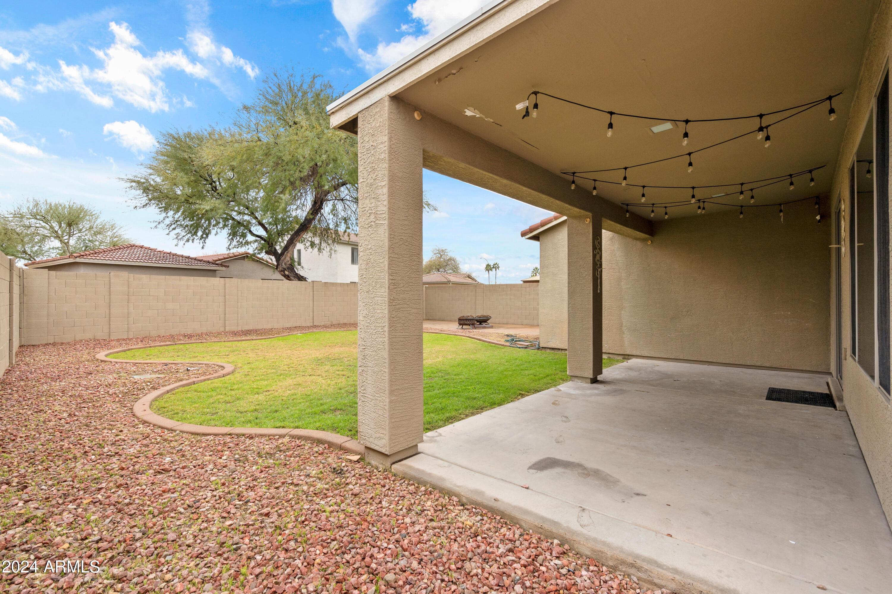 203 W NOLAN Way