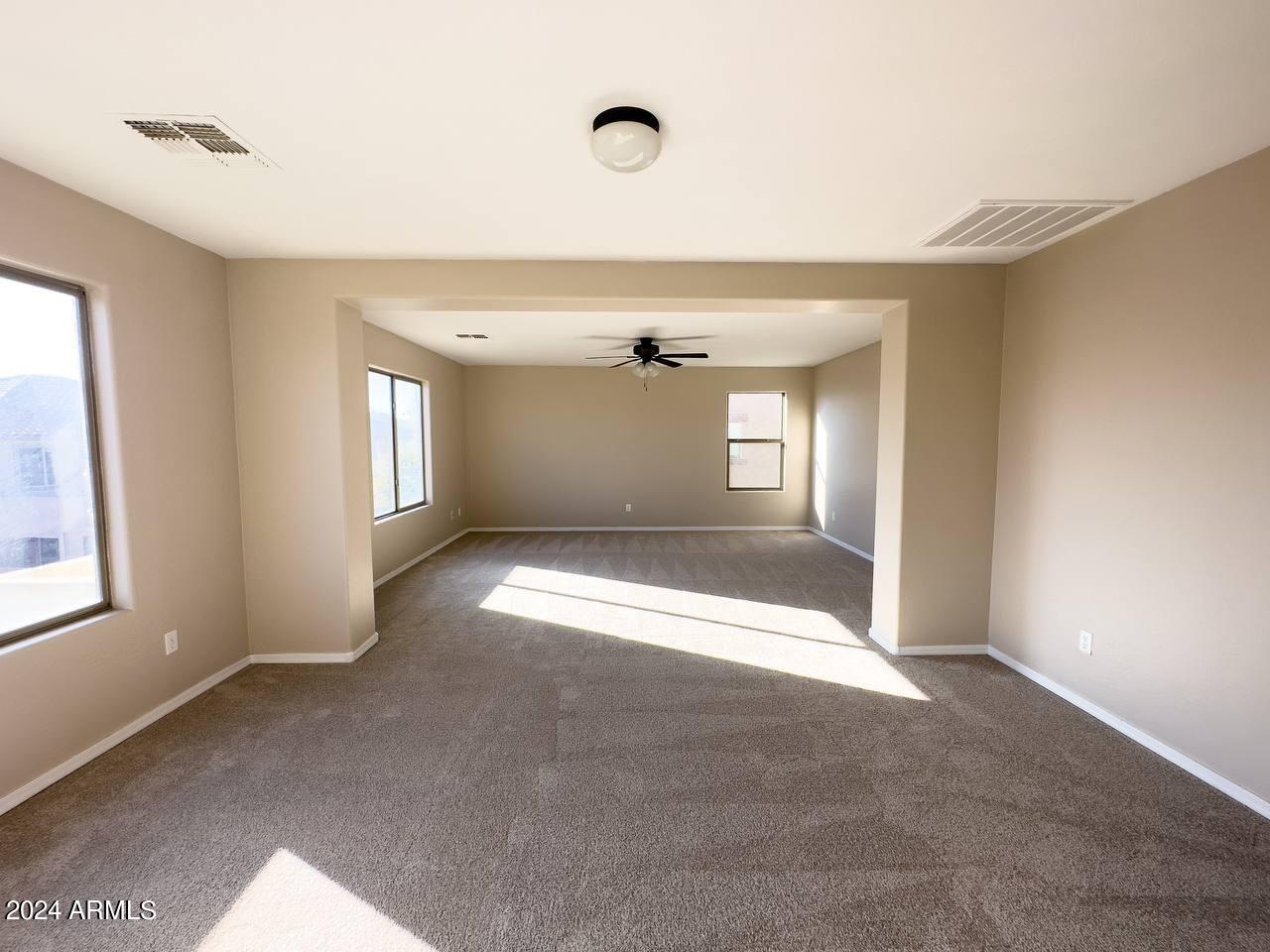 18451 W ARCADIA Drive