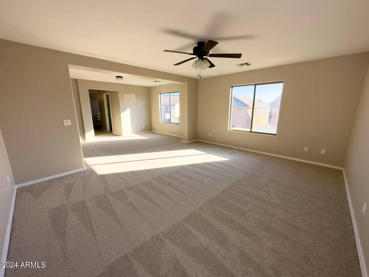 18451 W ARCADIA Drive