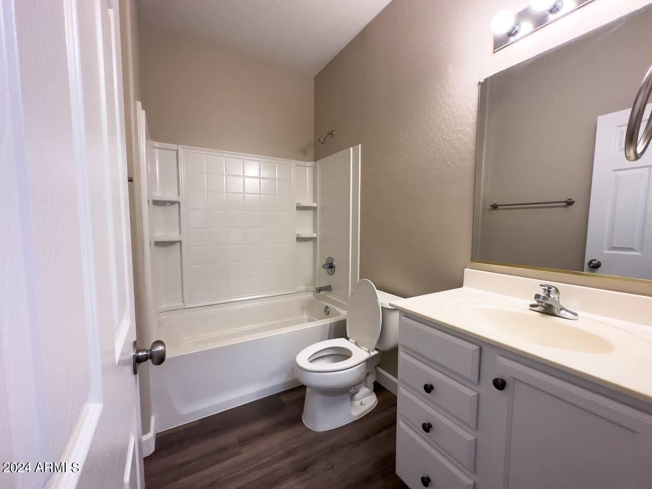 18451 W ARCADIA Drive