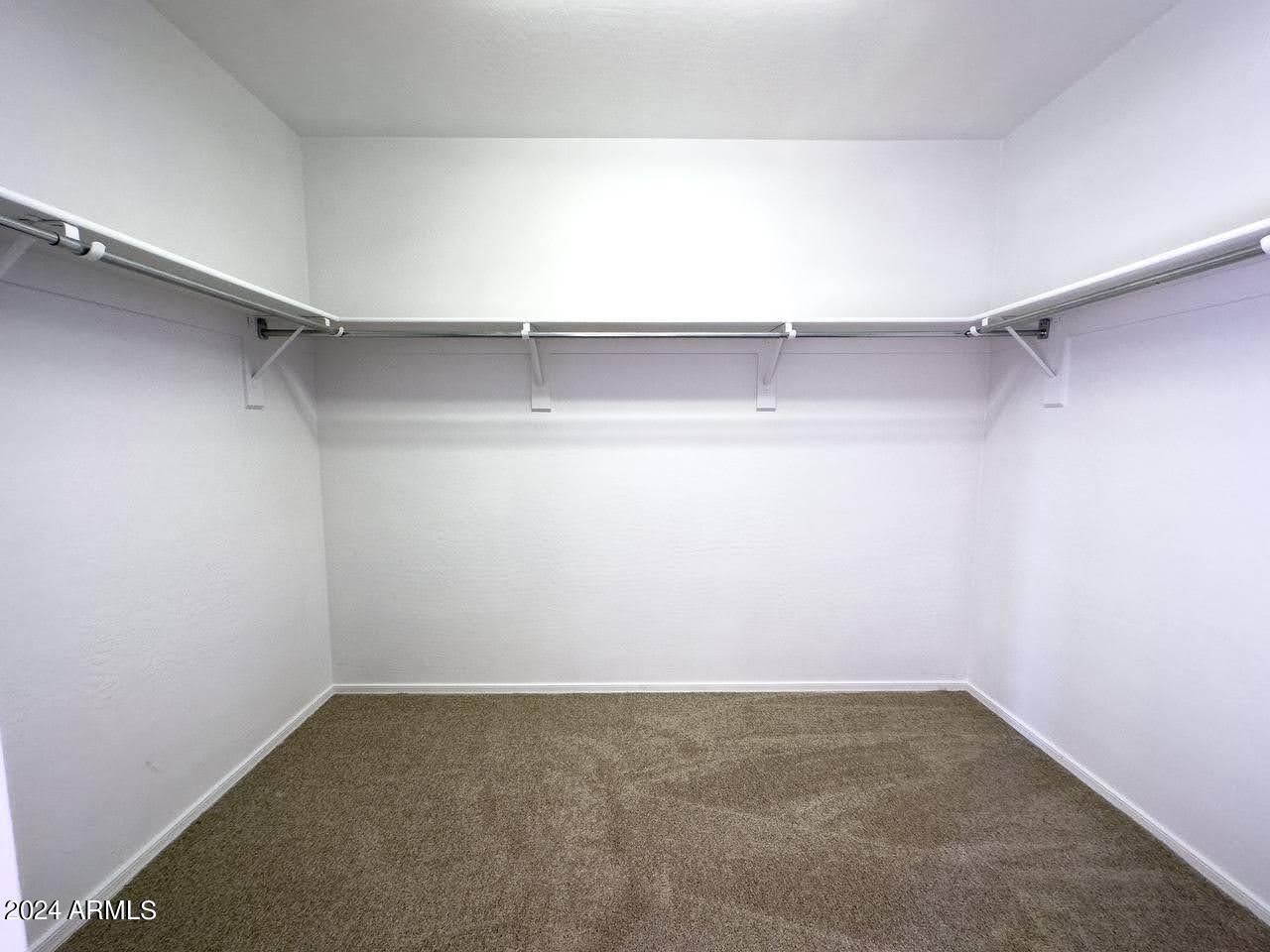 18451 W ARCADIA Drive