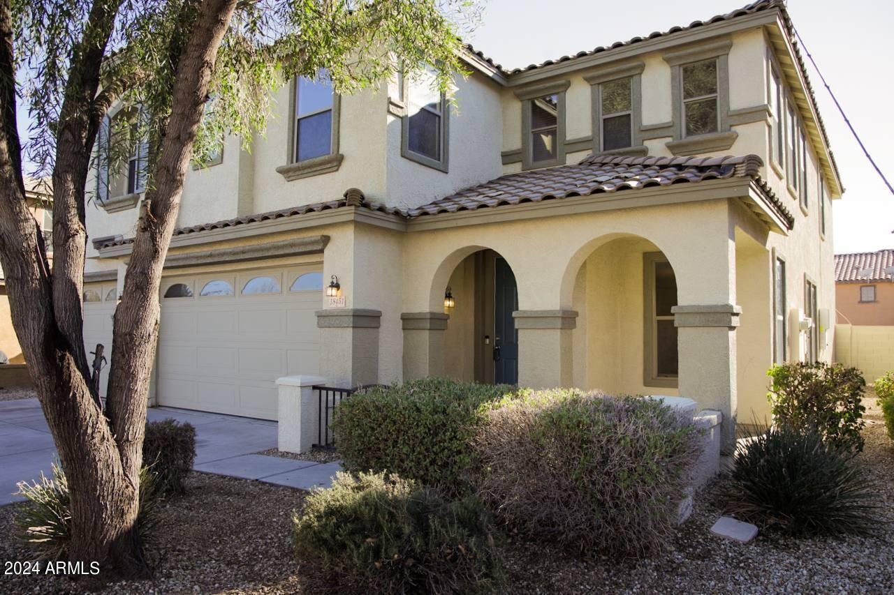 18451 W ARCADIA Drive