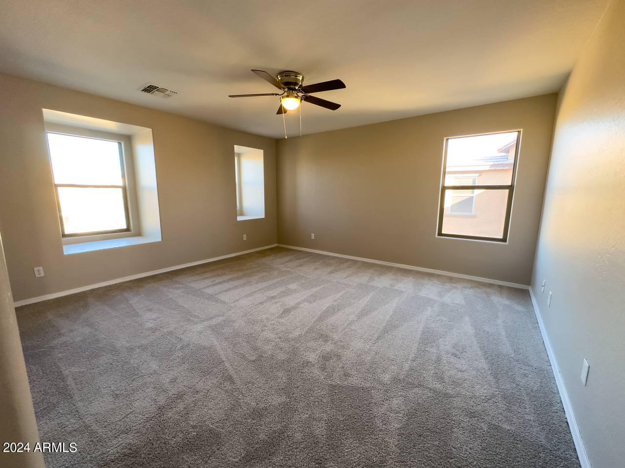 18451 W ARCADIA Drive