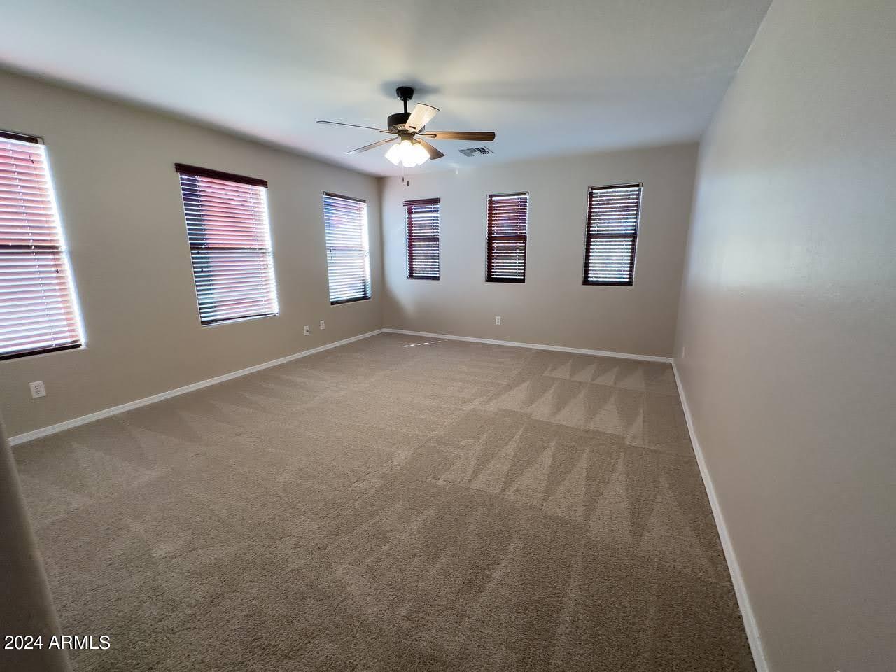 18451 W ARCADIA Drive