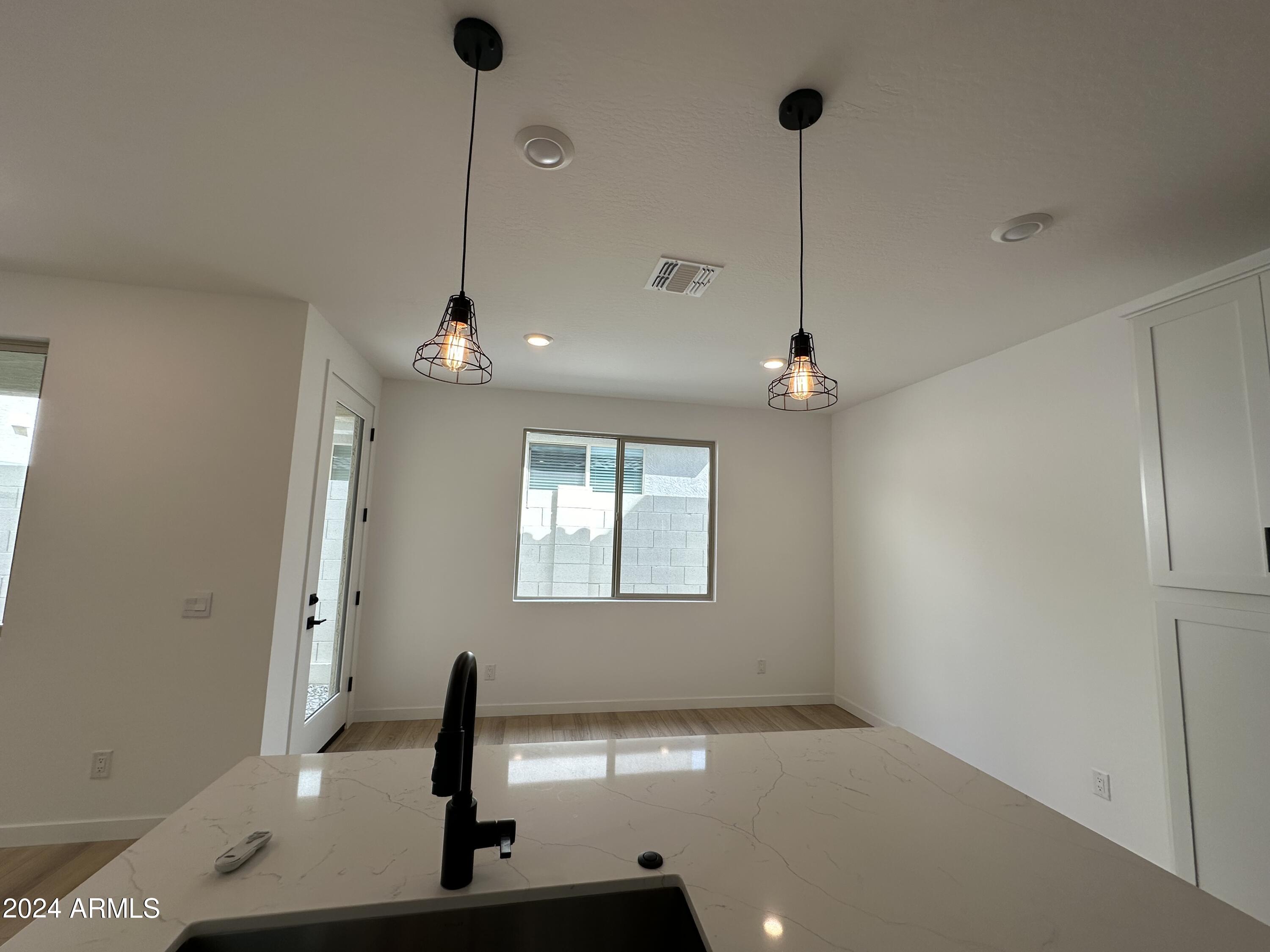 9922 E TAMERY Avenue