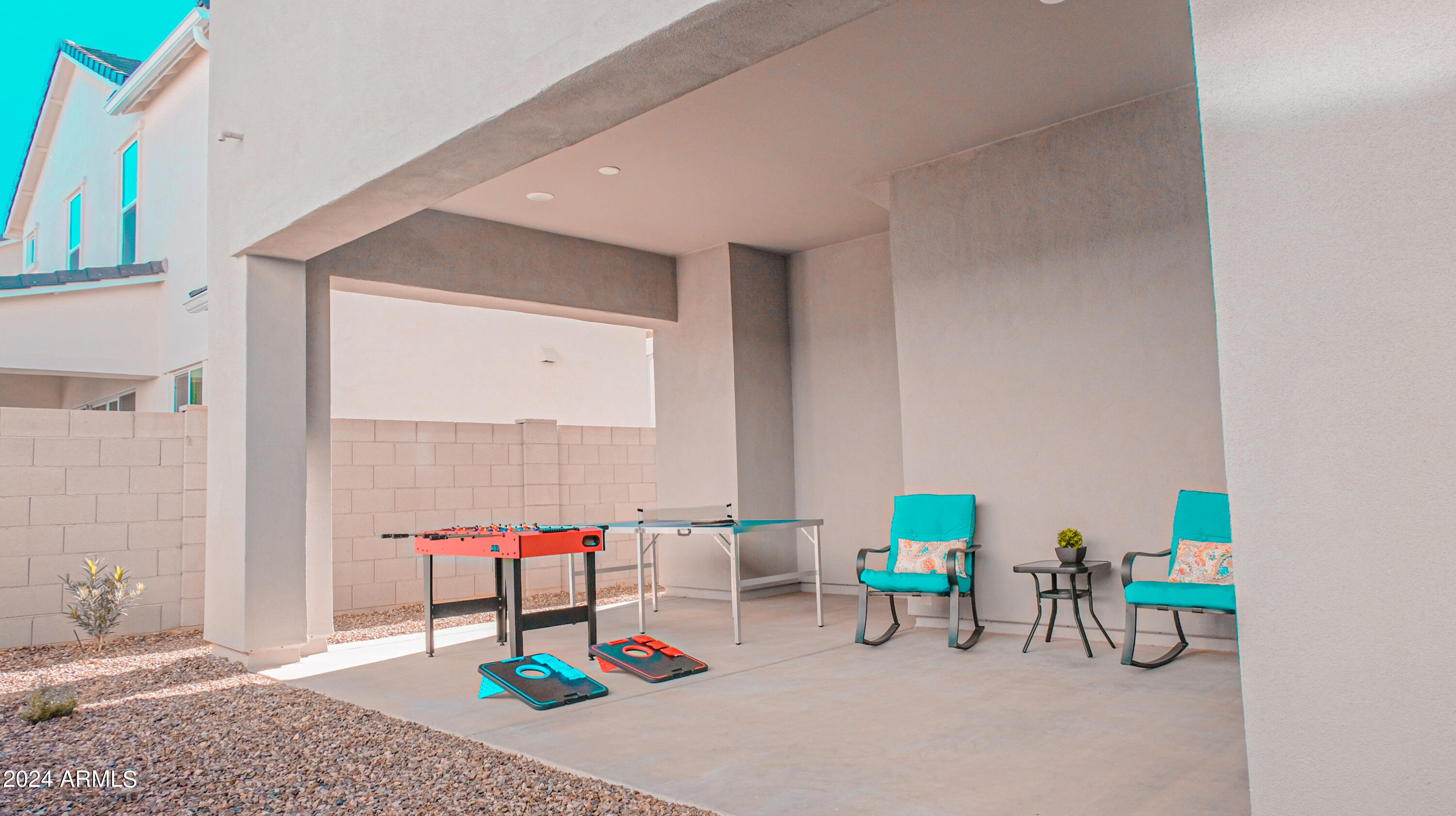 5110 E HARTFORD Avenue