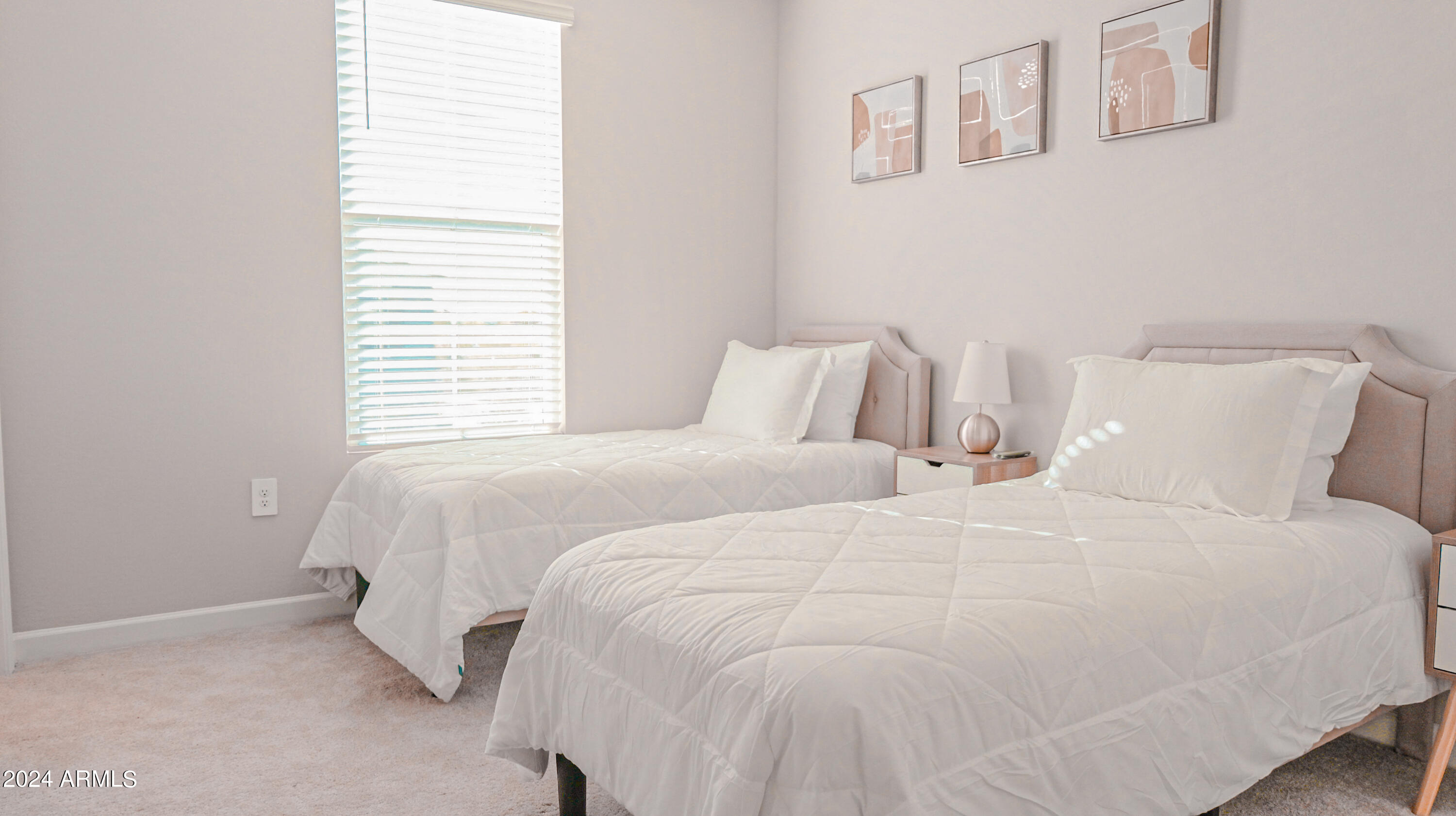 5110 E HARTFORD Avenue