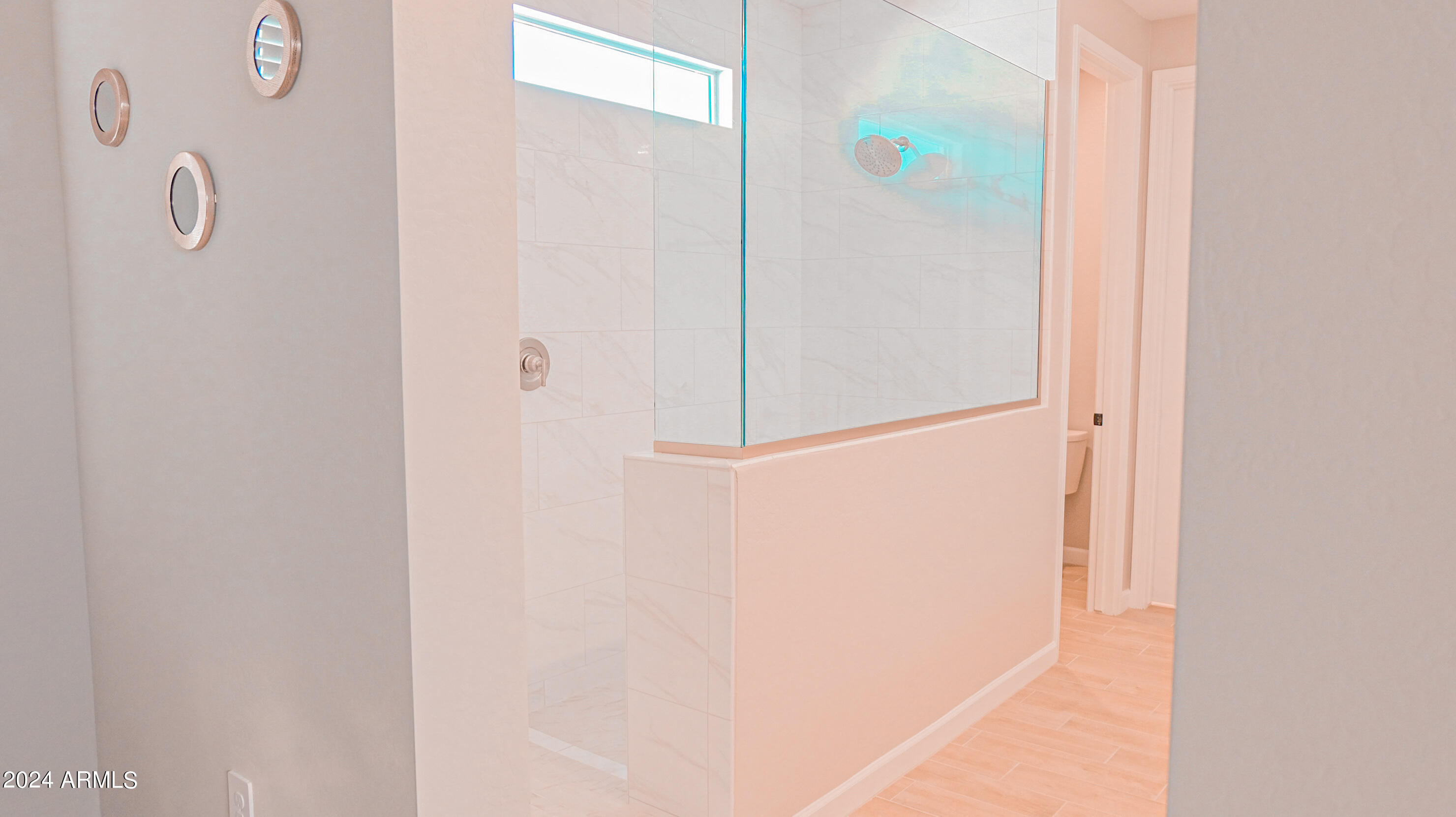 5110 E HARTFORD Avenue