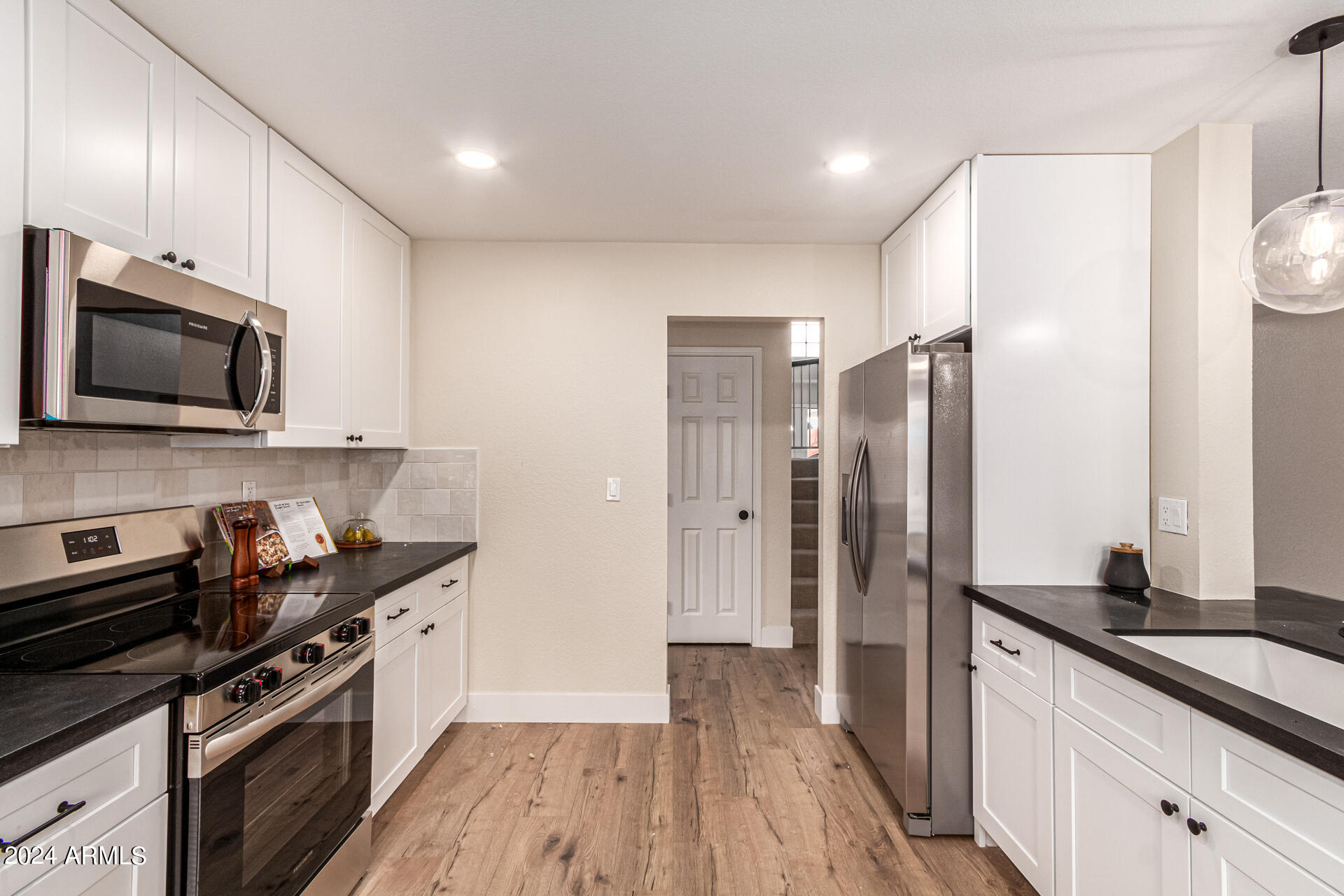 5062 E DECATUR Street