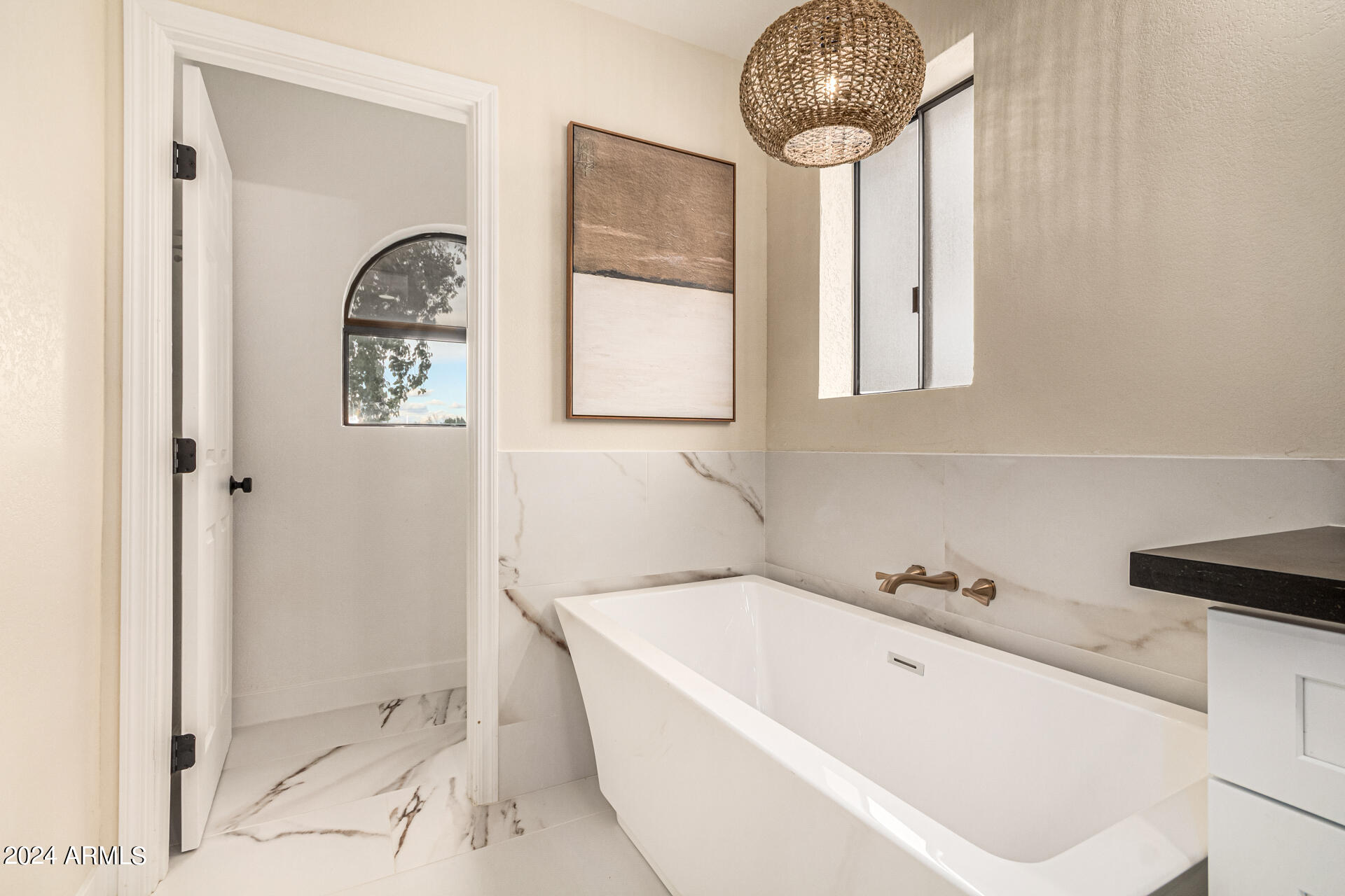 5062 E DECATUR Street