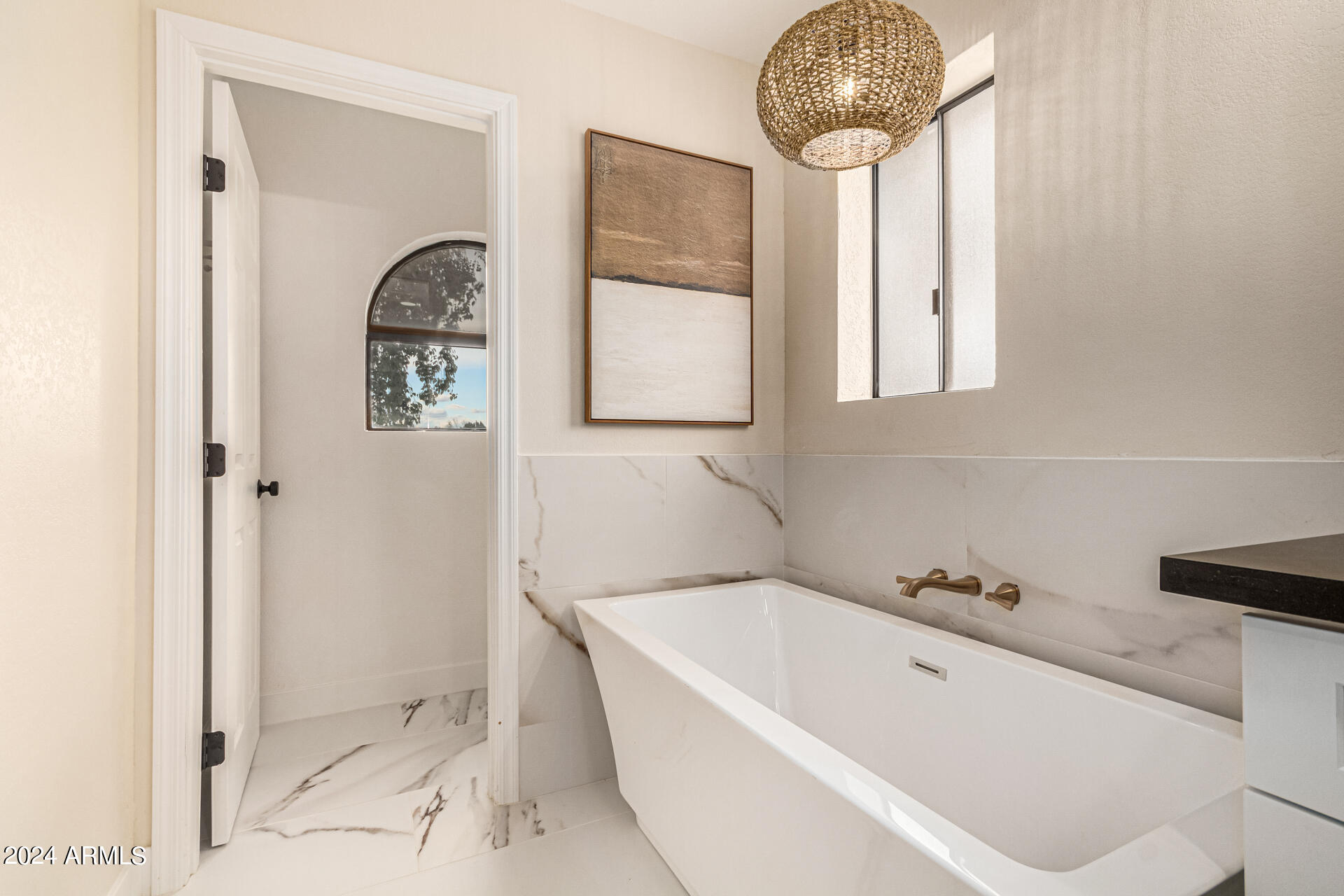 5062 E DECATUR Street