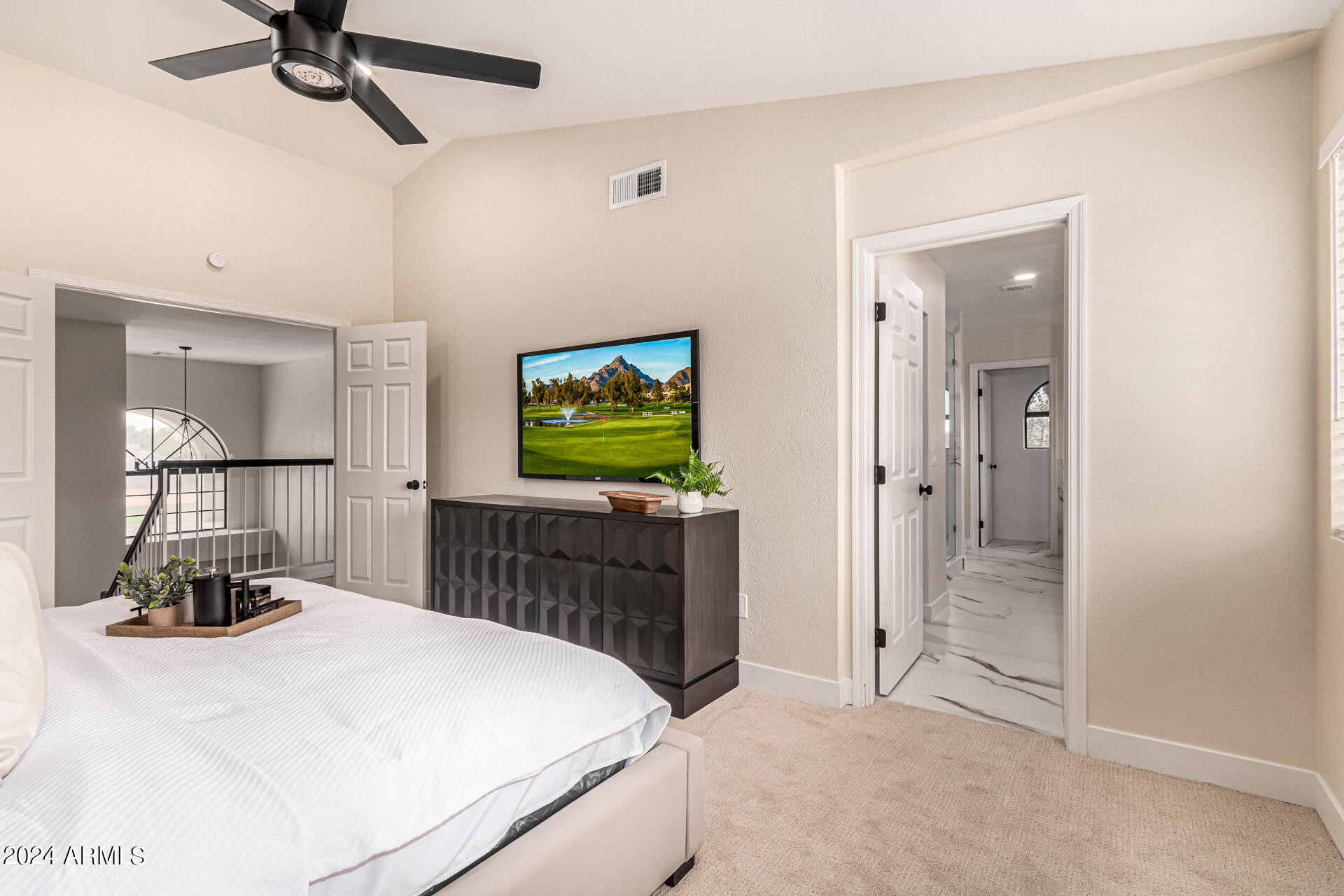 5062 E DECATUR Street