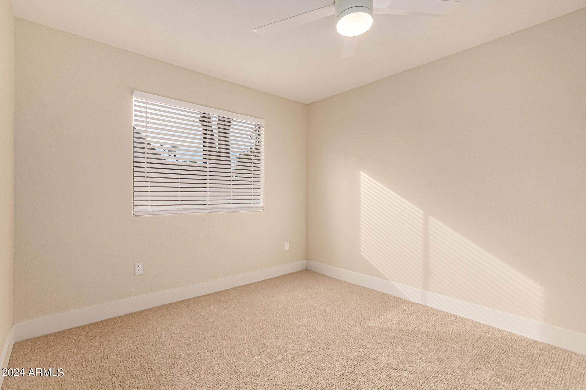 5062 E DECATUR Street