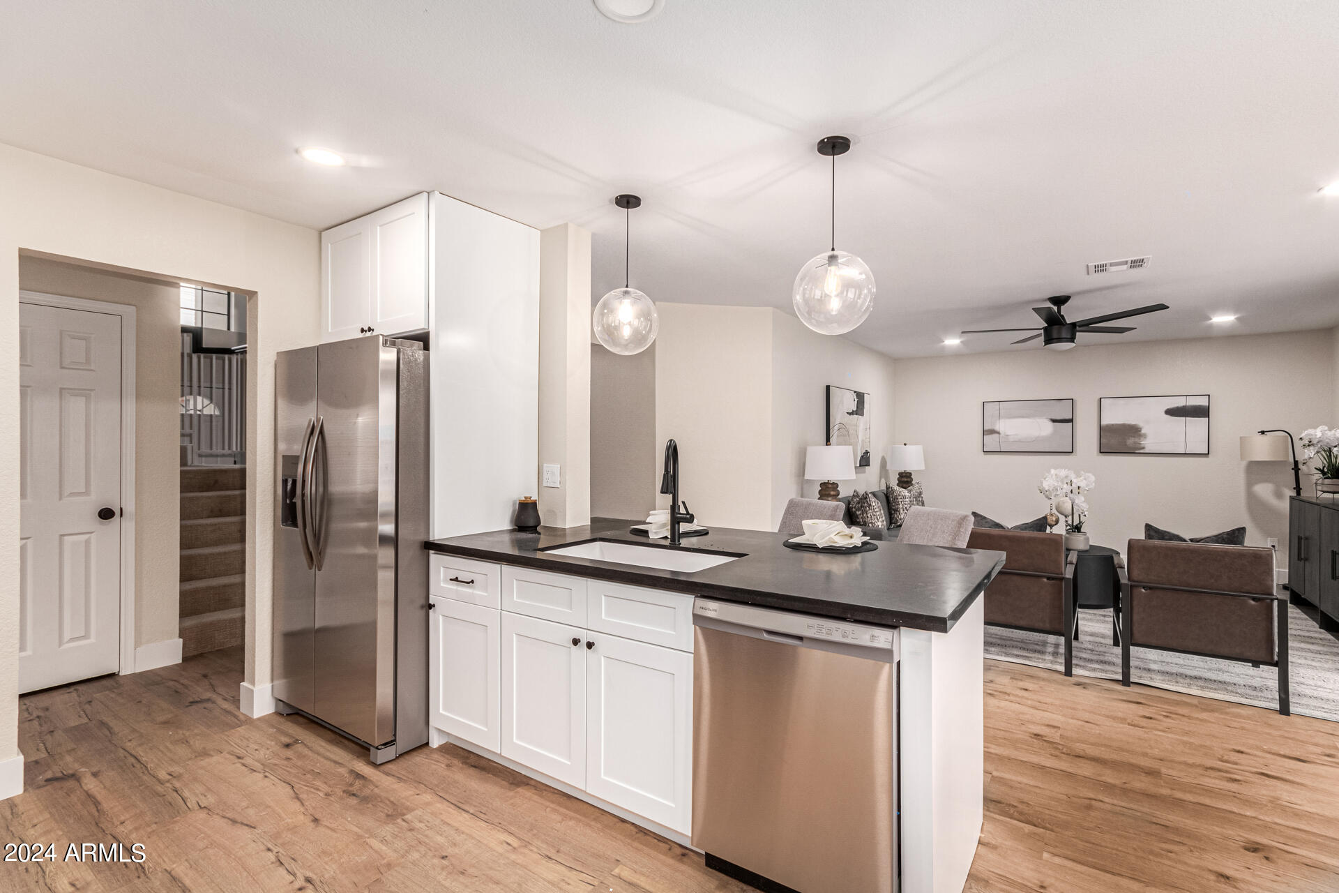 5062 E DECATUR Street