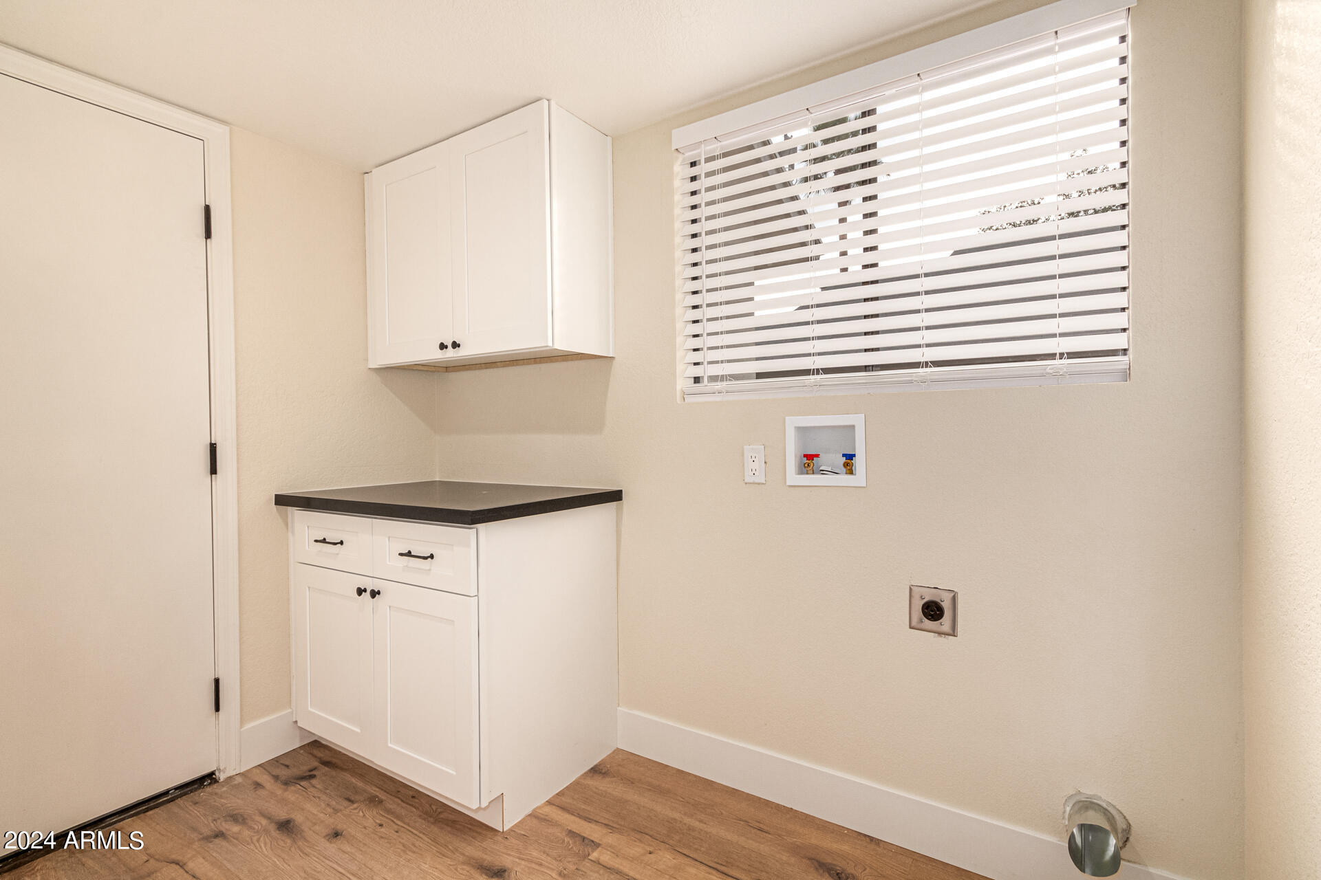 5062 E DECATUR Street