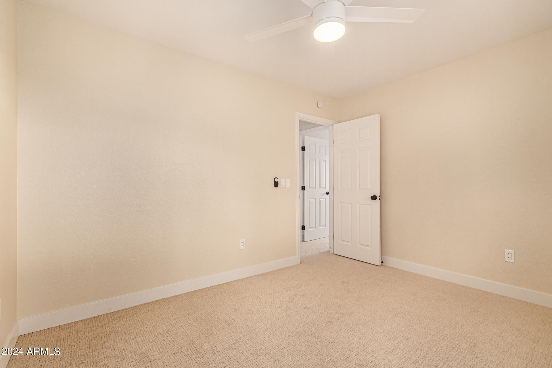 5062 E DECATUR Street