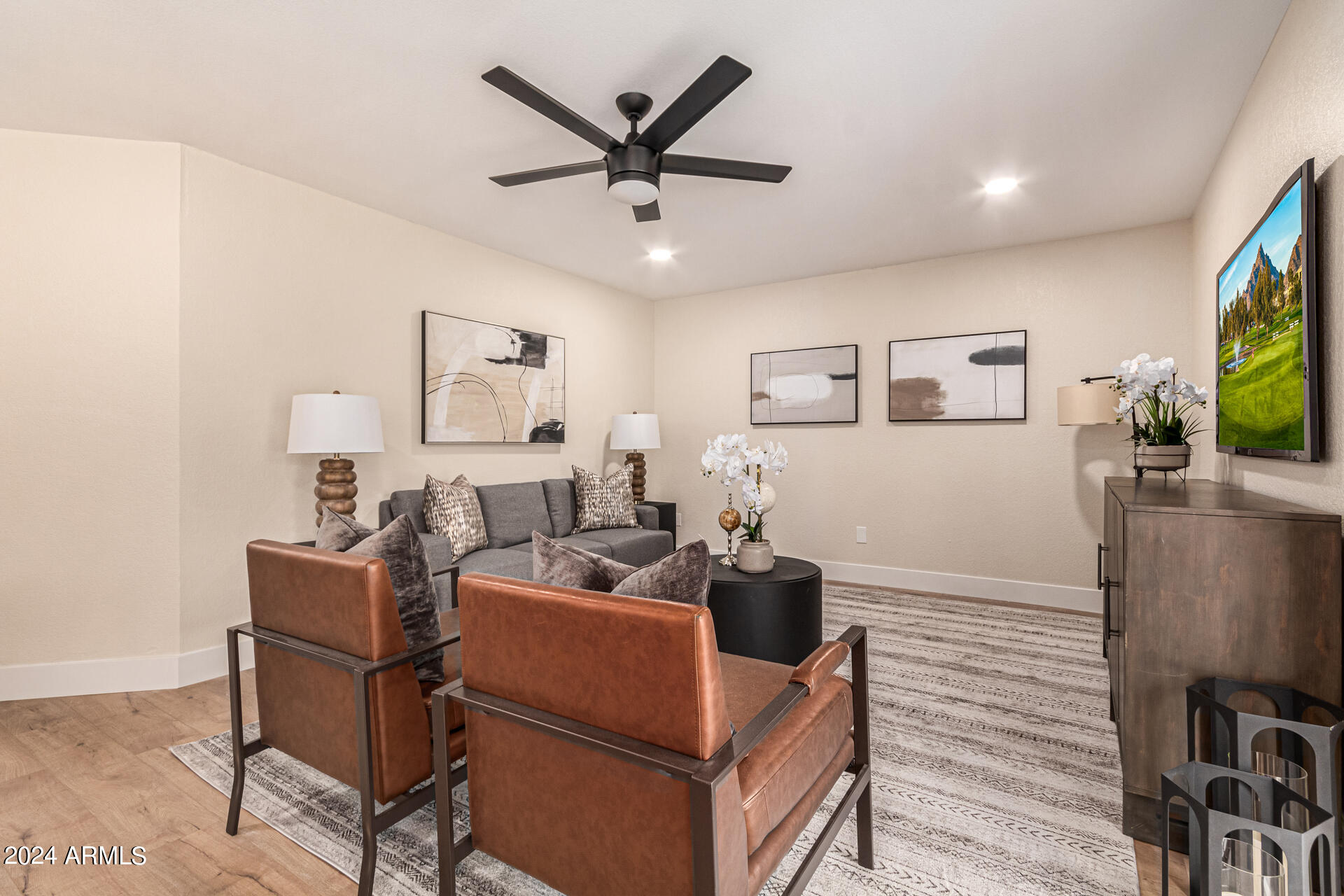 5062 E DECATUR Street