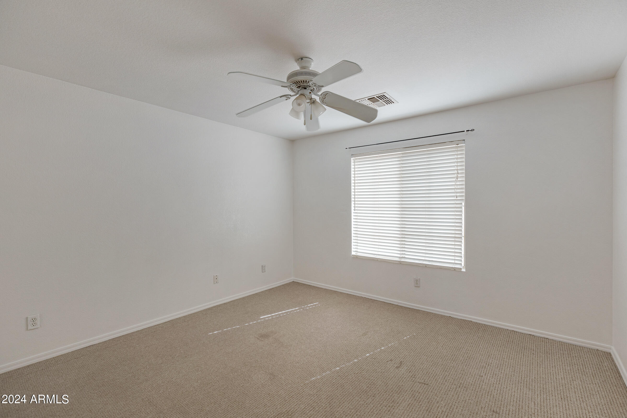 882 E LAMONTE Street