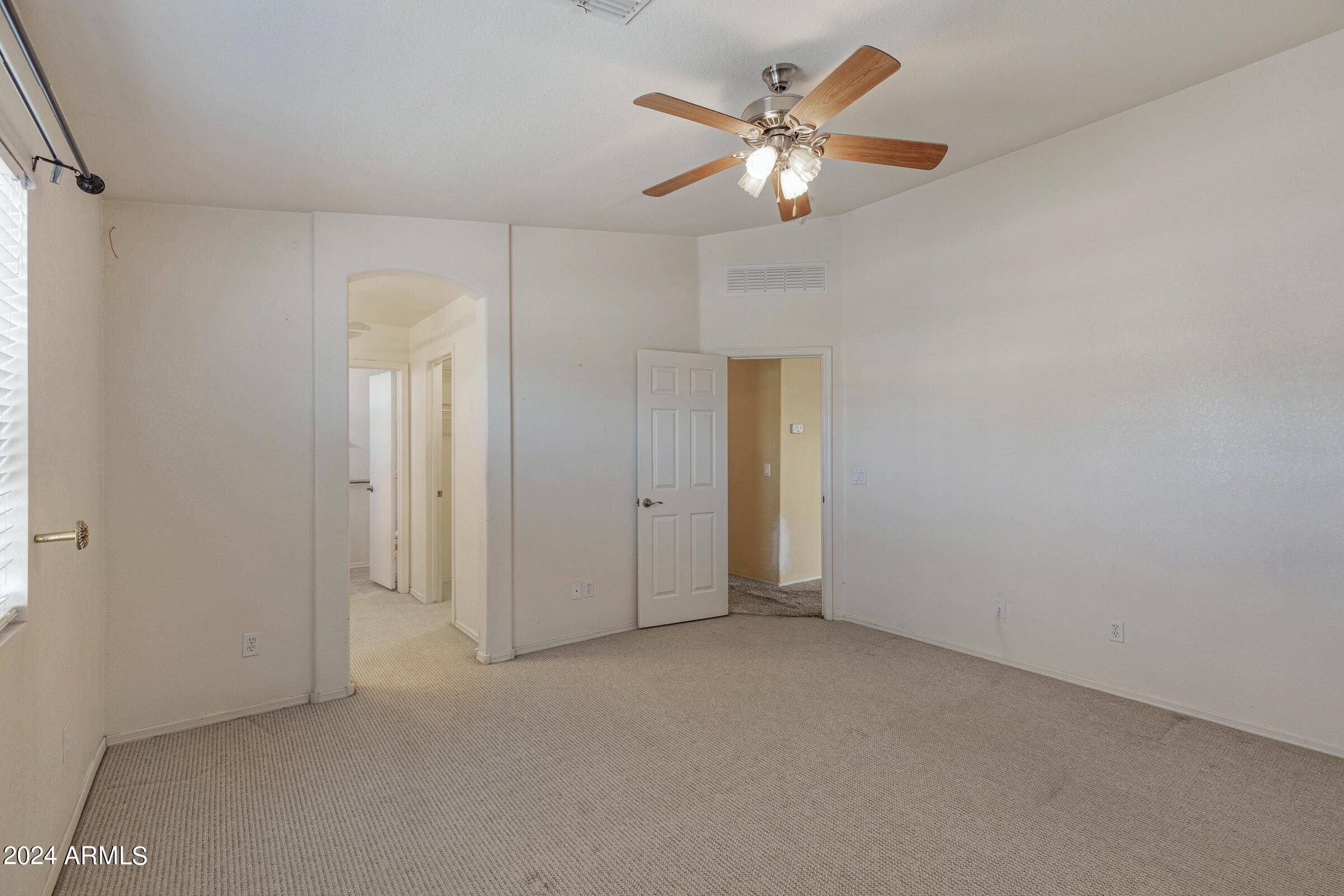 882 E LAMONTE Street