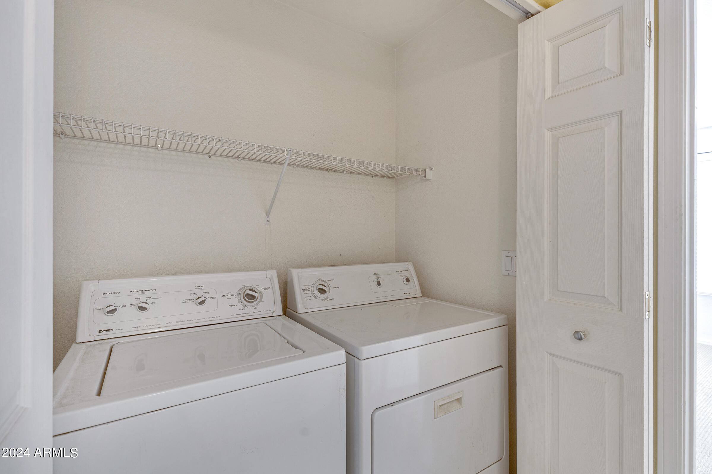 882 E LAMONTE Street