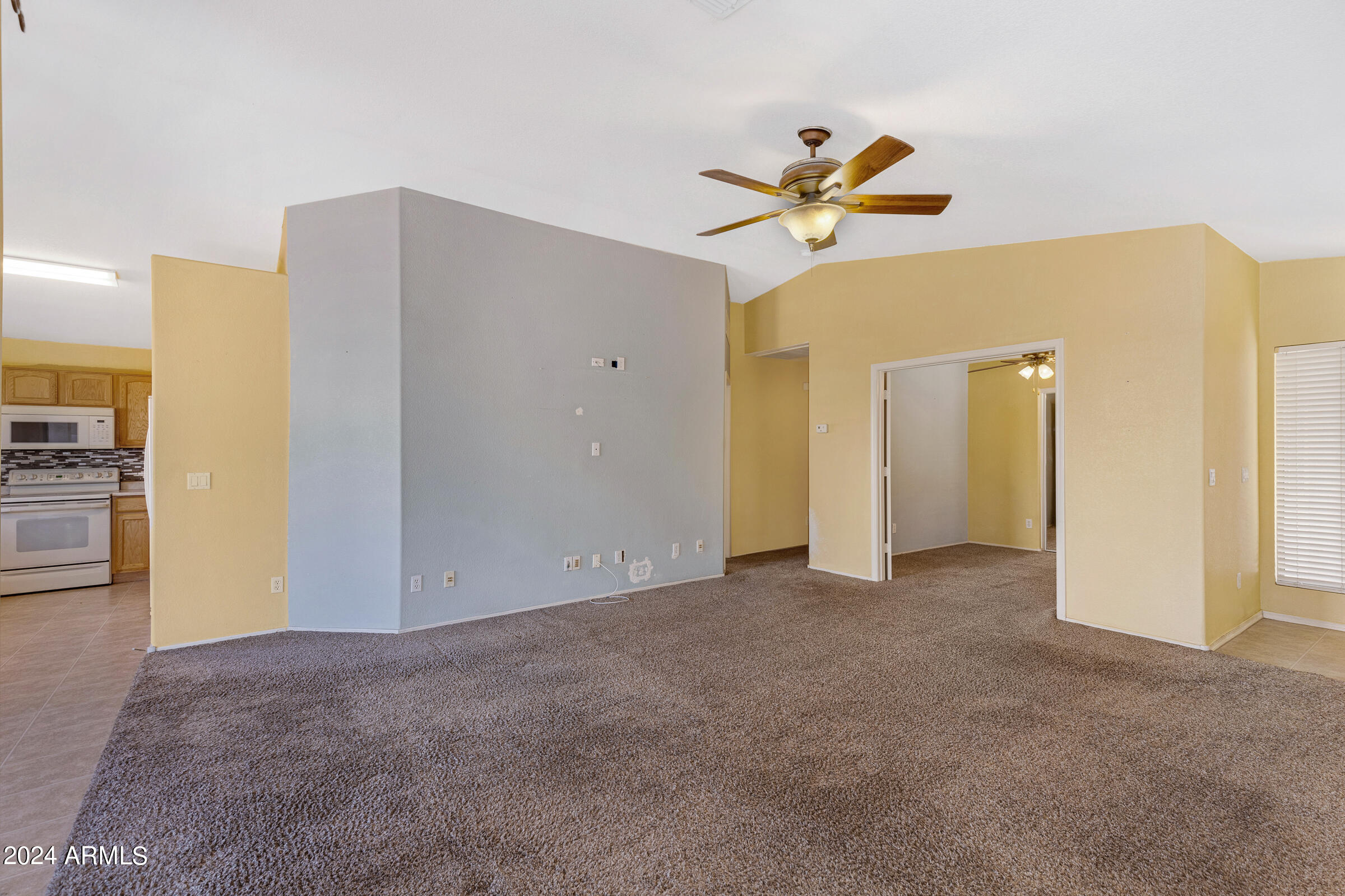 882 E LAMONTE Street