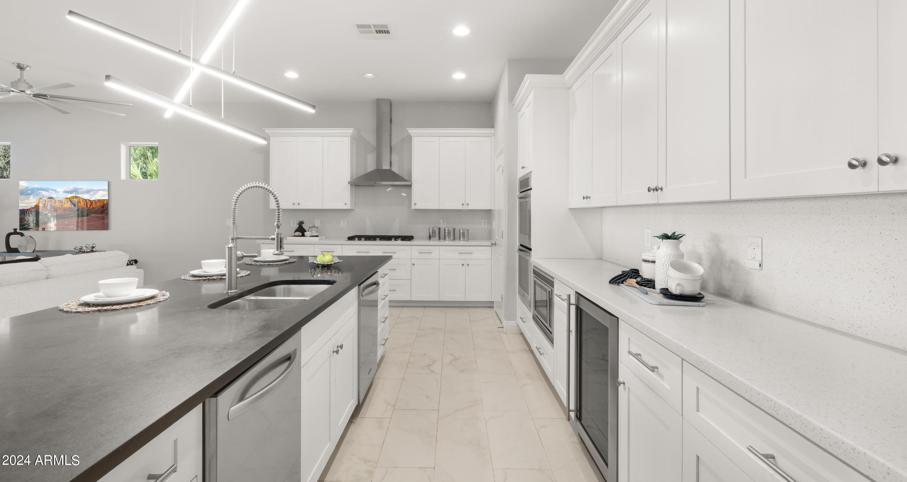 1822 W EL CAMINITO Drive