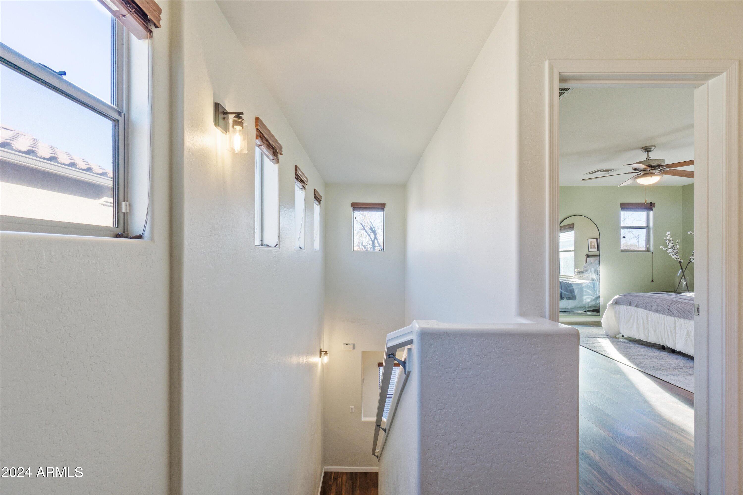 987 S DEERFIELD Lane