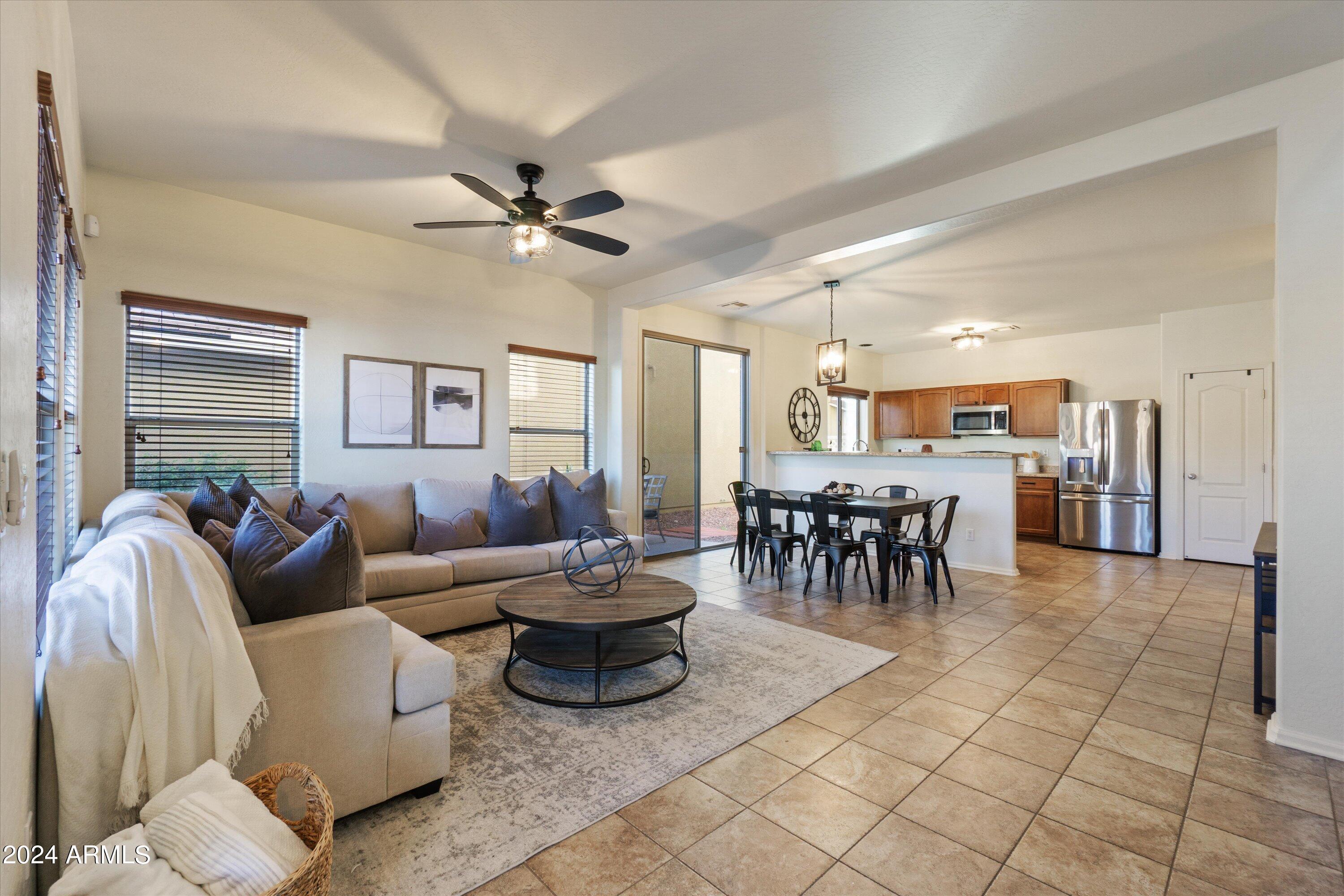 987 S DEERFIELD Lane