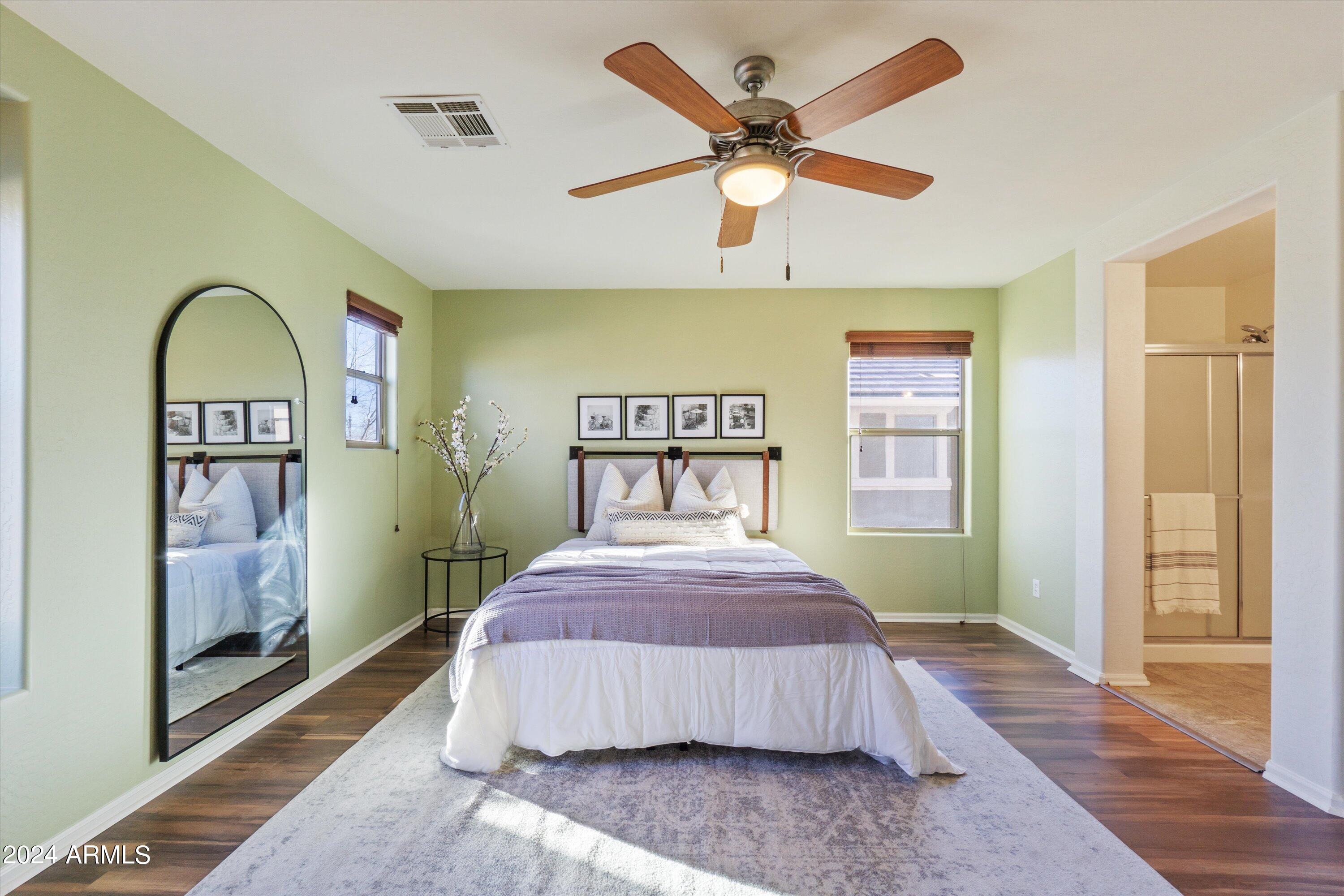 987 S DEERFIELD Lane