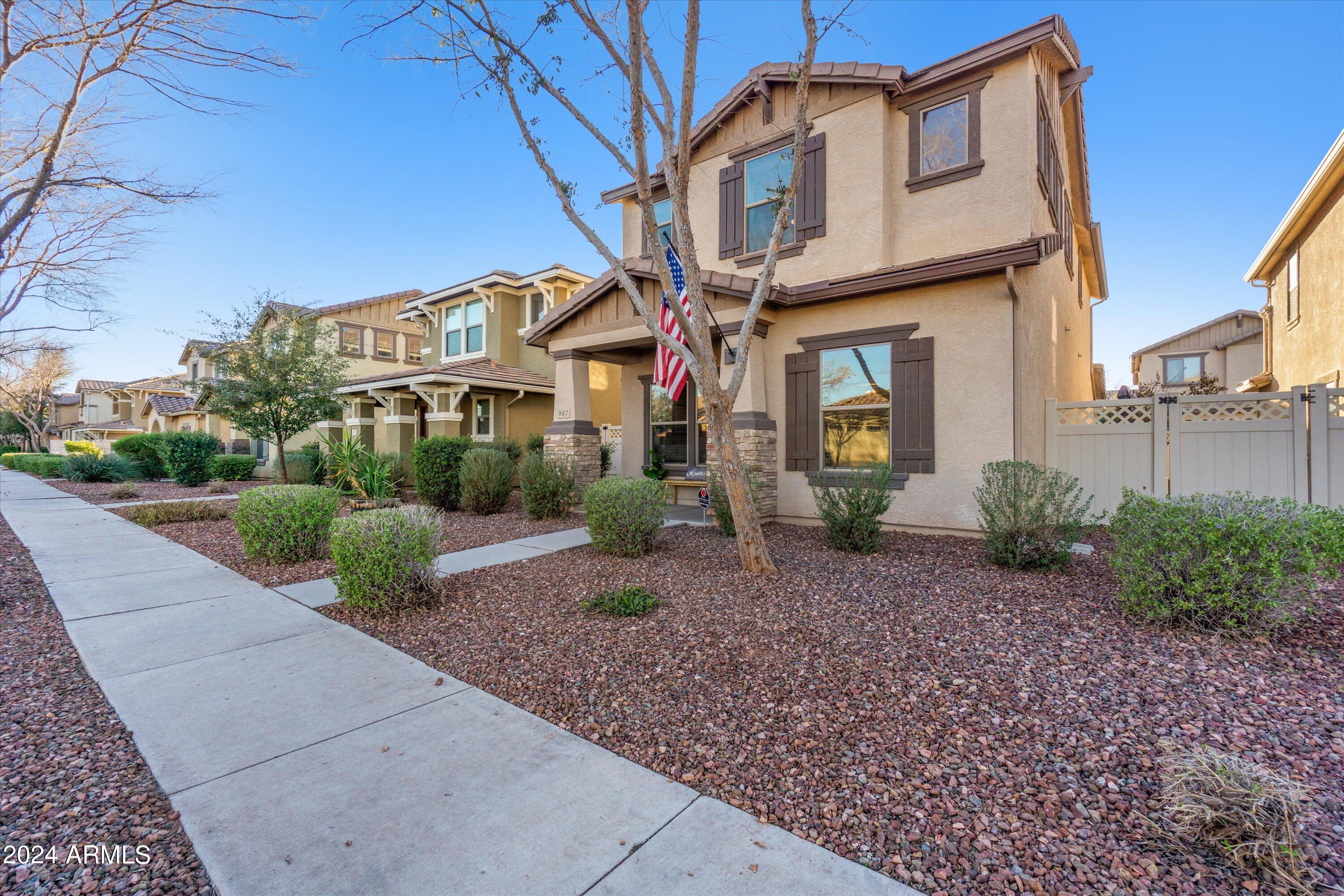 987 S DEERFIELD Lane