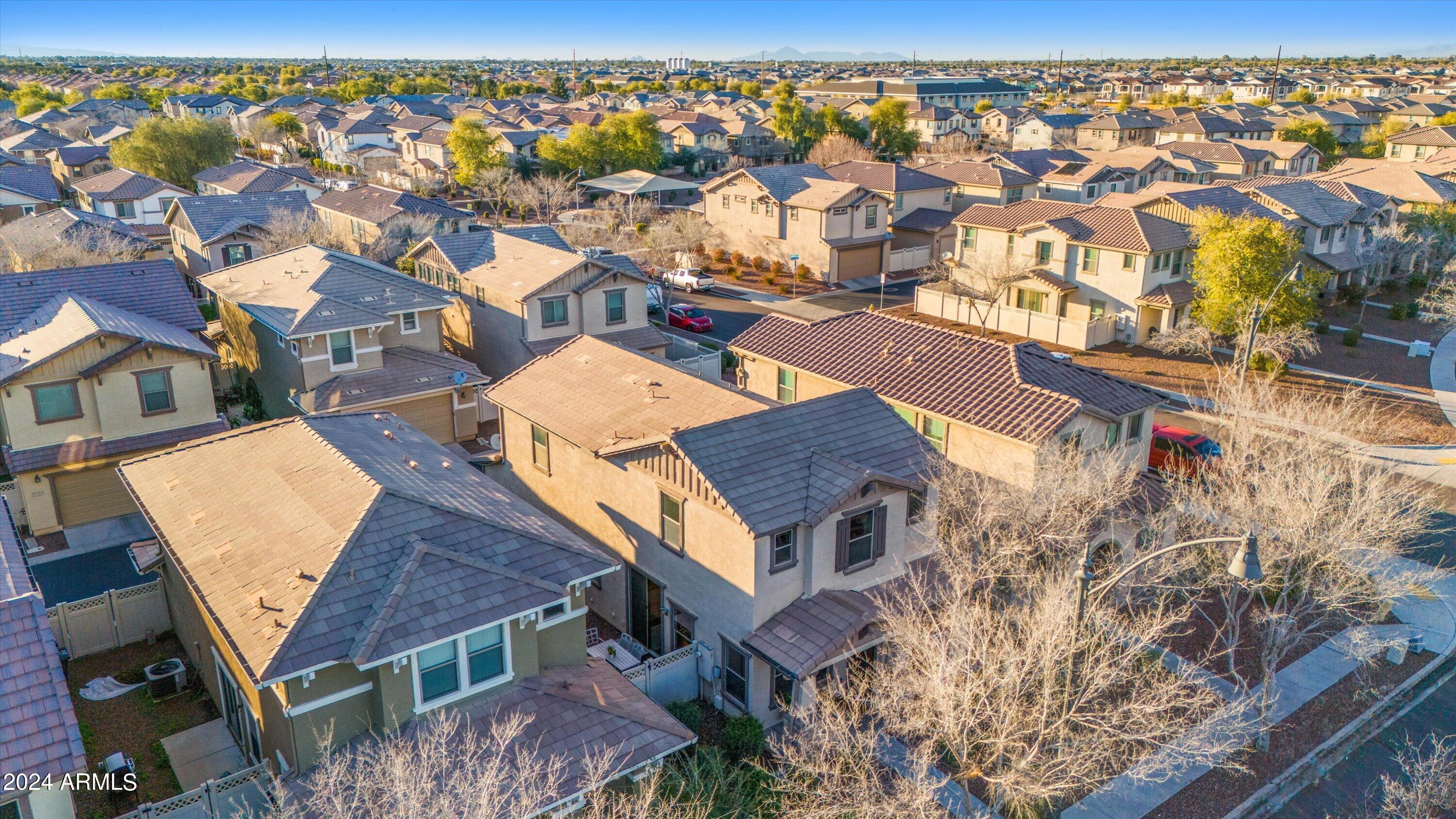 987 S DEERFIELD Lane