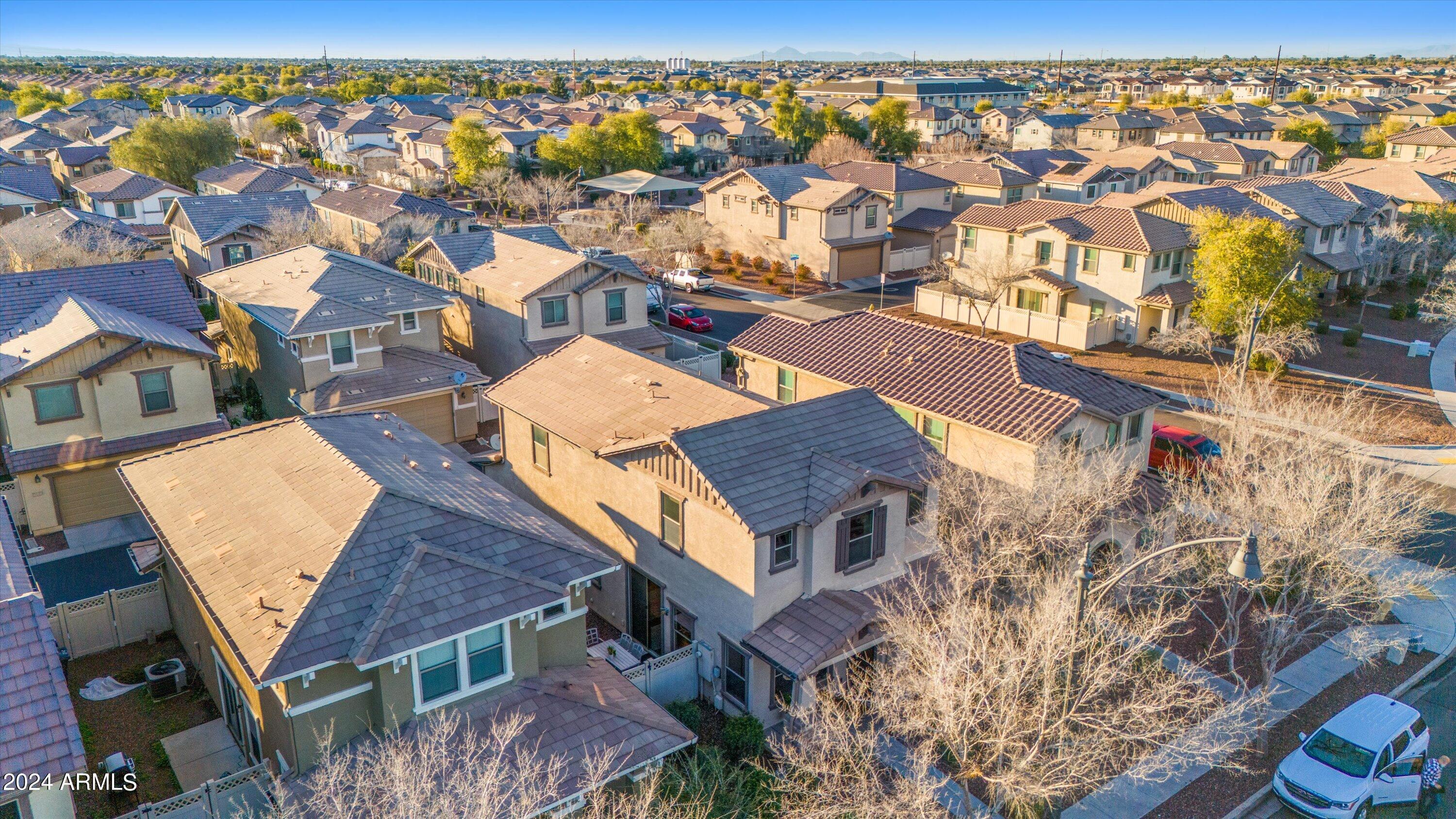 987 S DEERFIELD Lane