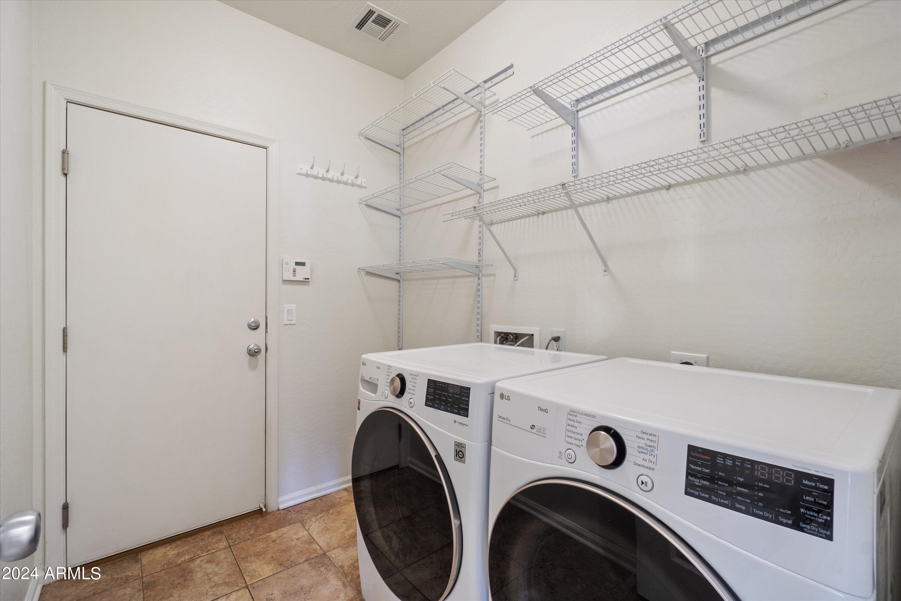 987 S DEERFIELD Lane