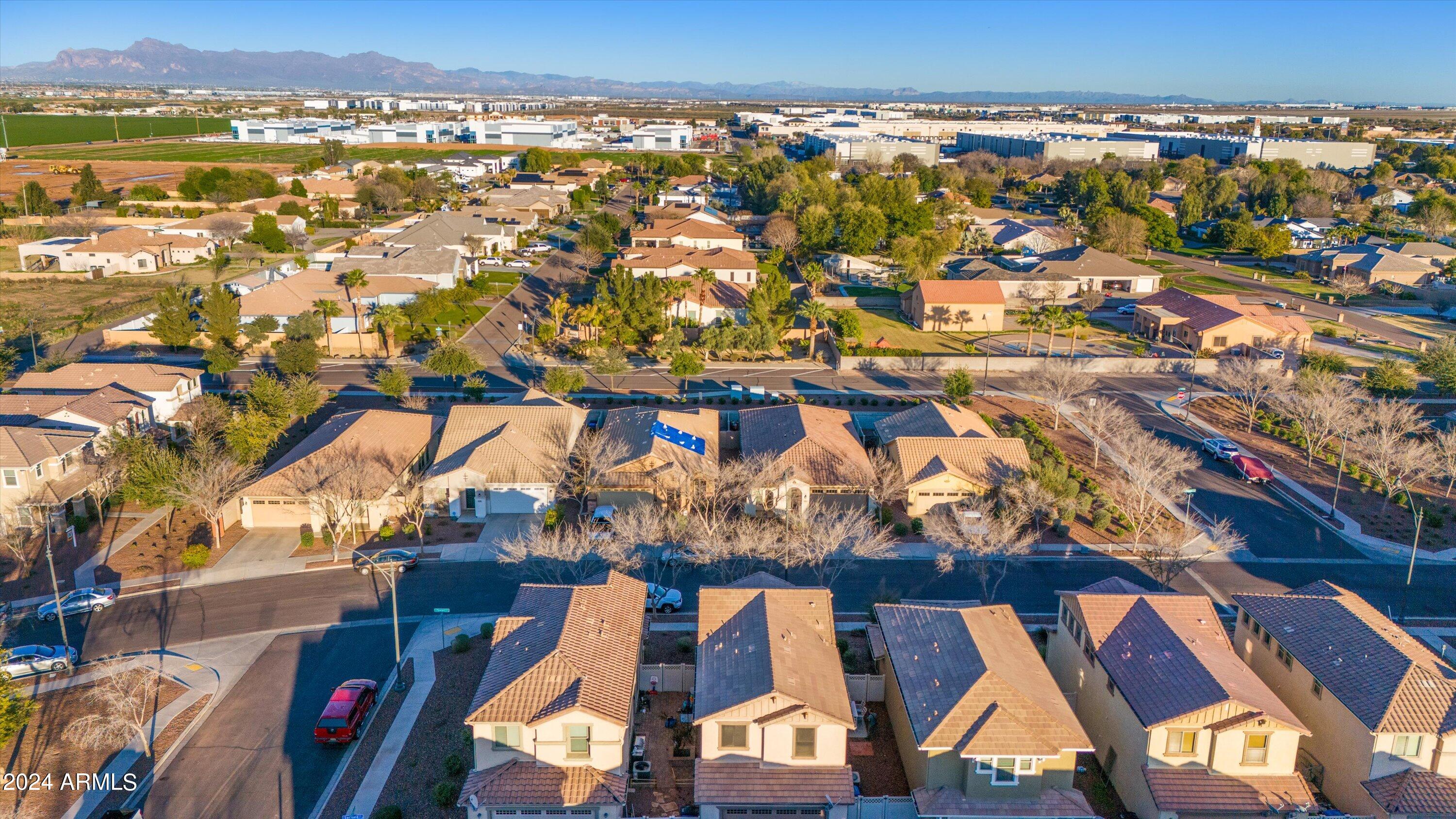 987 S DEERFIELD Lane