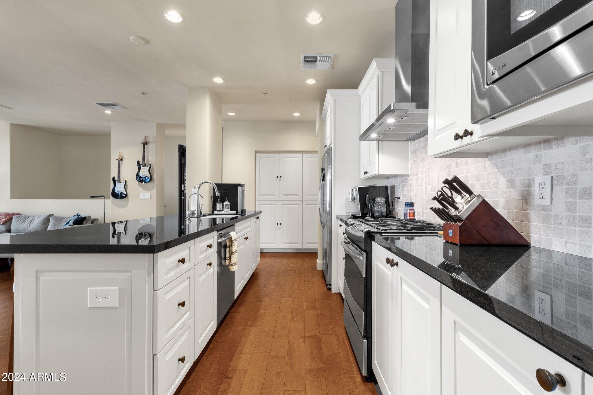 8333 E VIA PASEO DEL NORTE -- # 1003