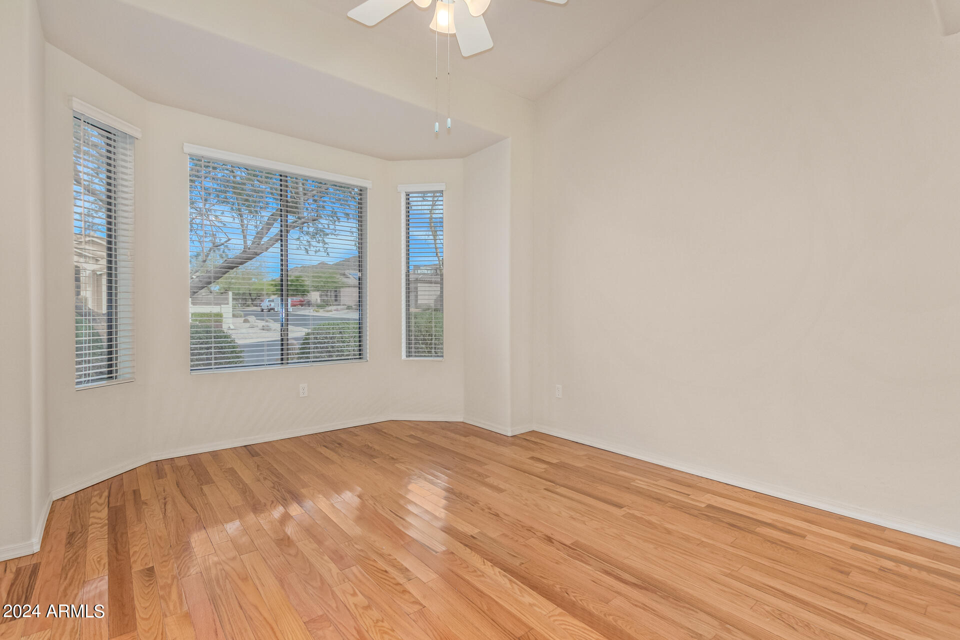 7761 E WESTERN HILLS Street