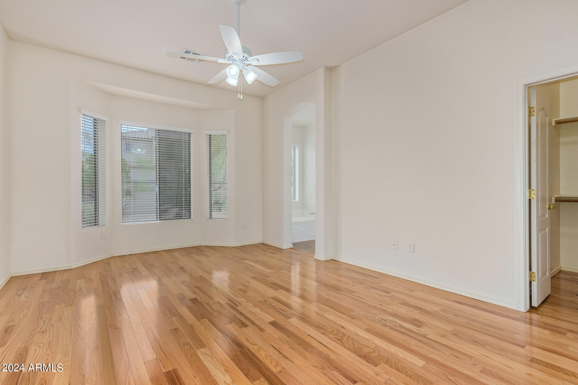 7761 E WESTERN HILLS Street