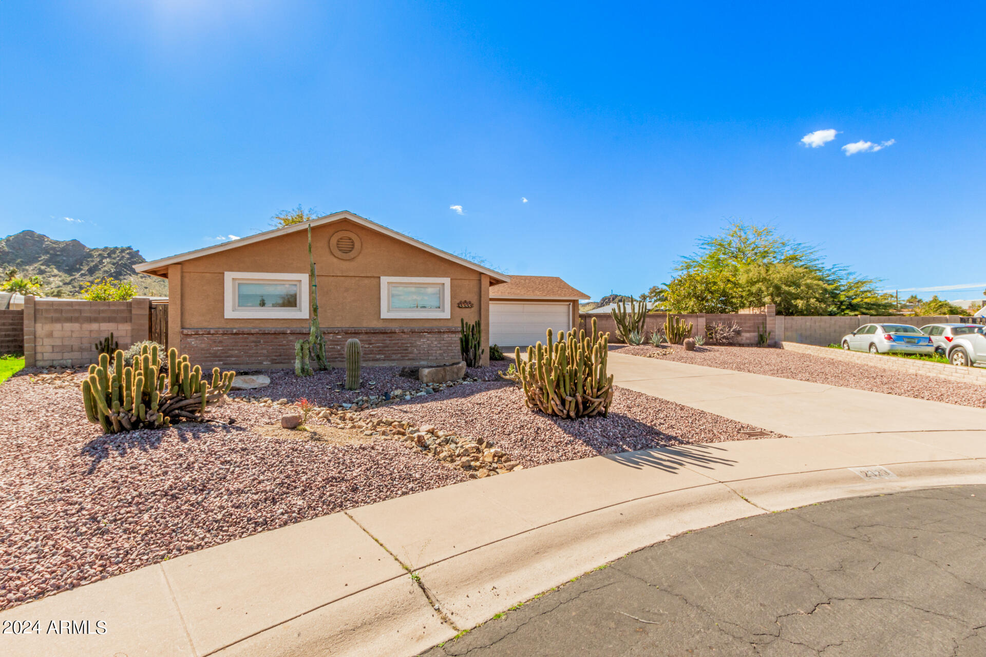 2323 E SHAW BUTTE Drive