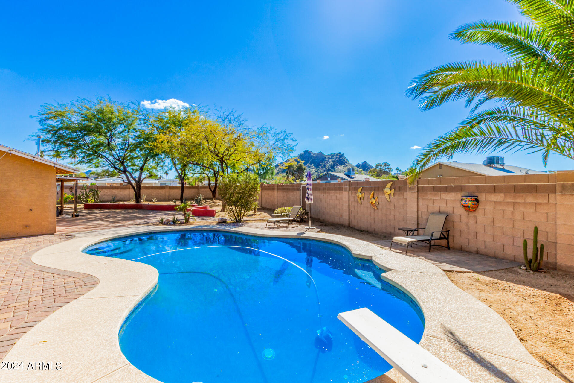 2323 E SHAW BUTTE Drive