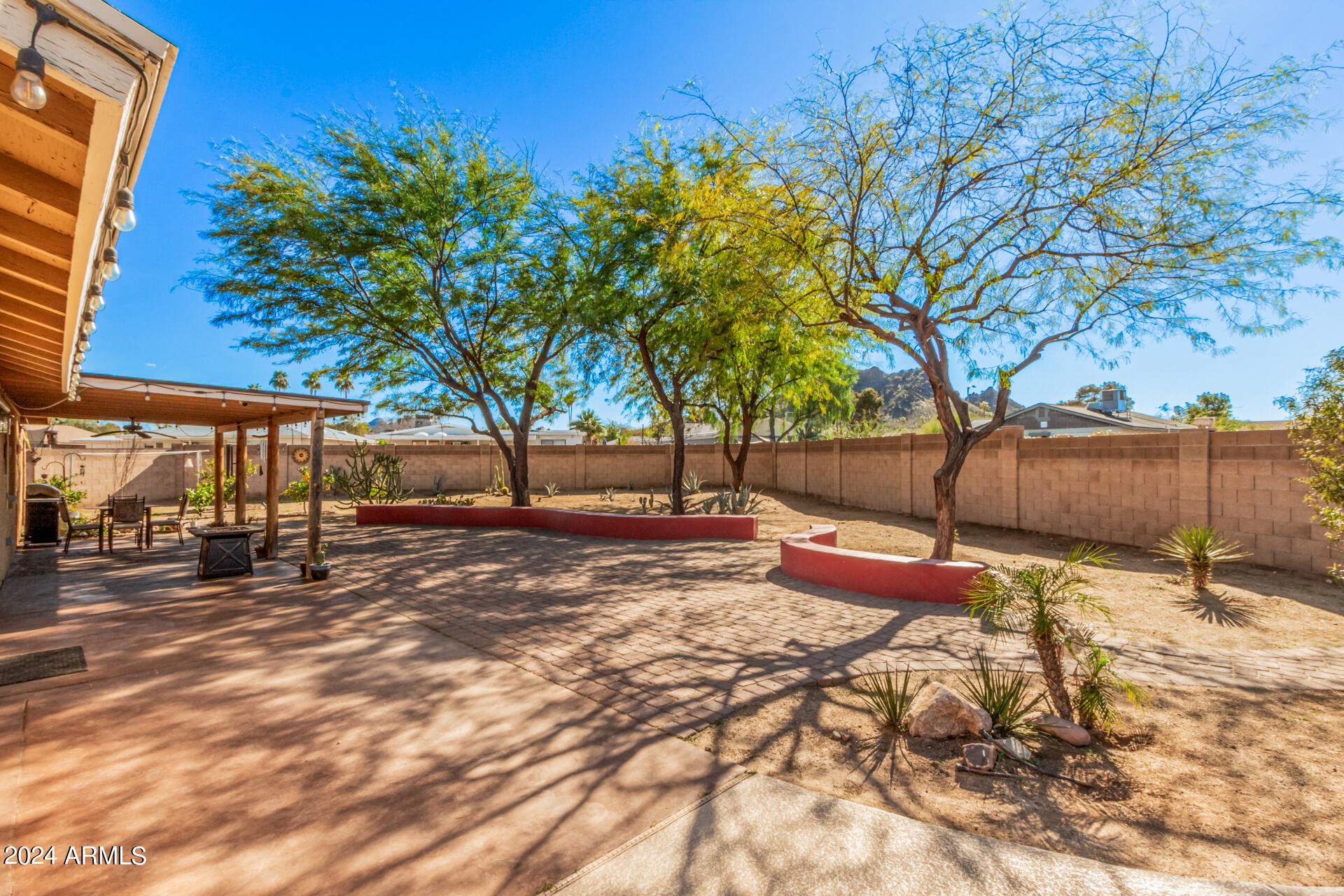 2323 E SHAW BUTTE Drive