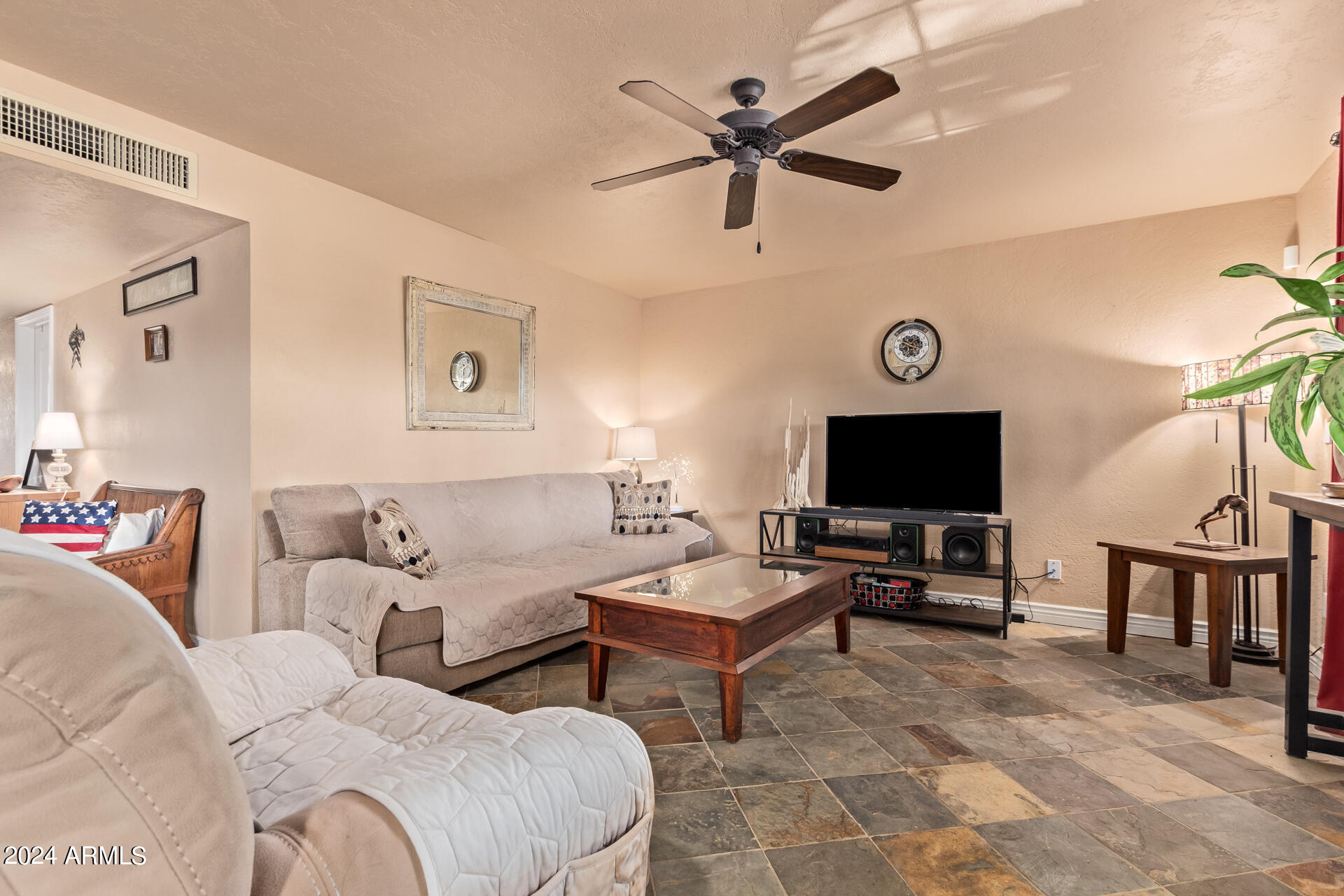 2323 E SHAW BUTTE Drive