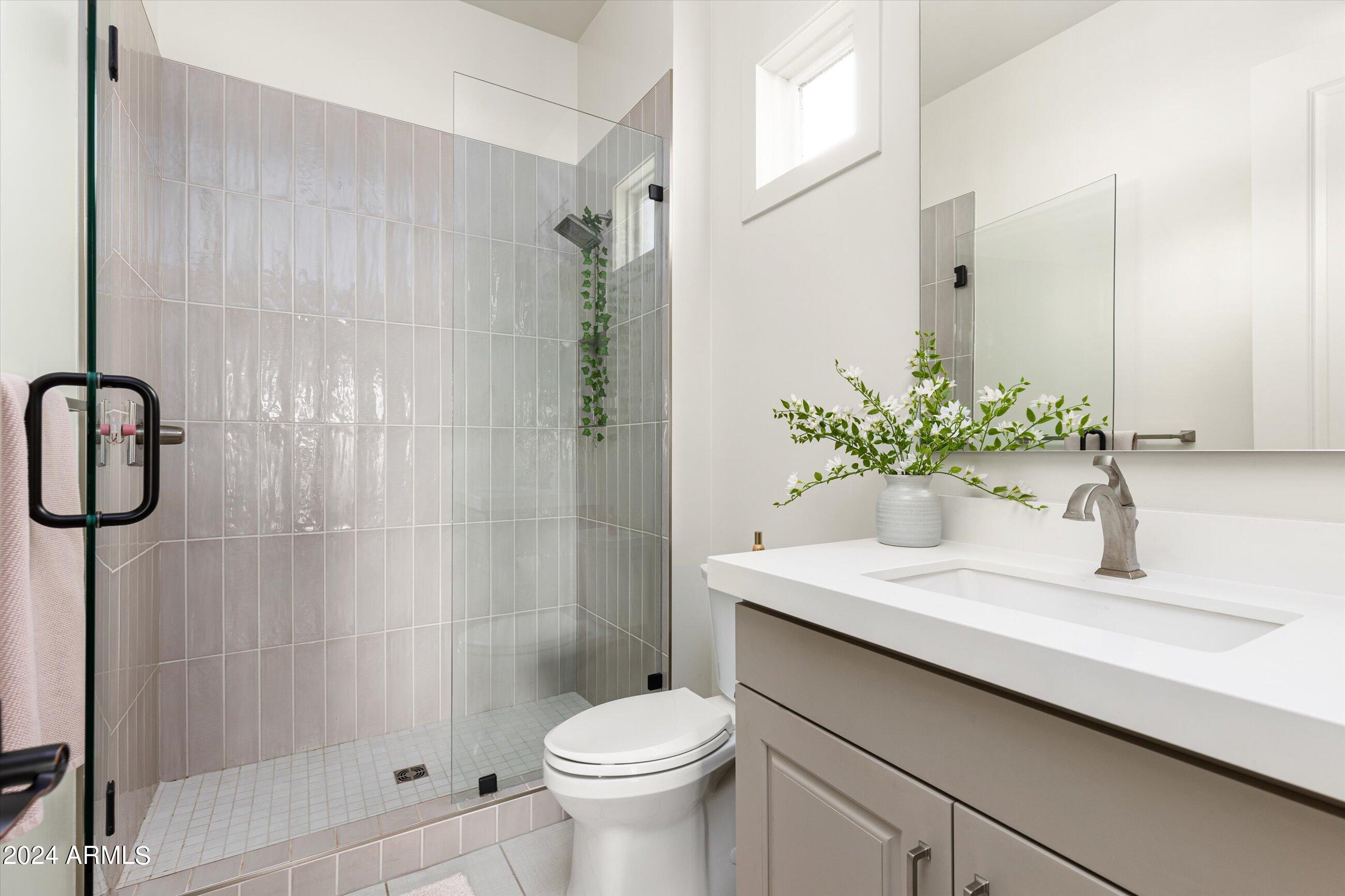 3918 E CRITTENDEN Lane