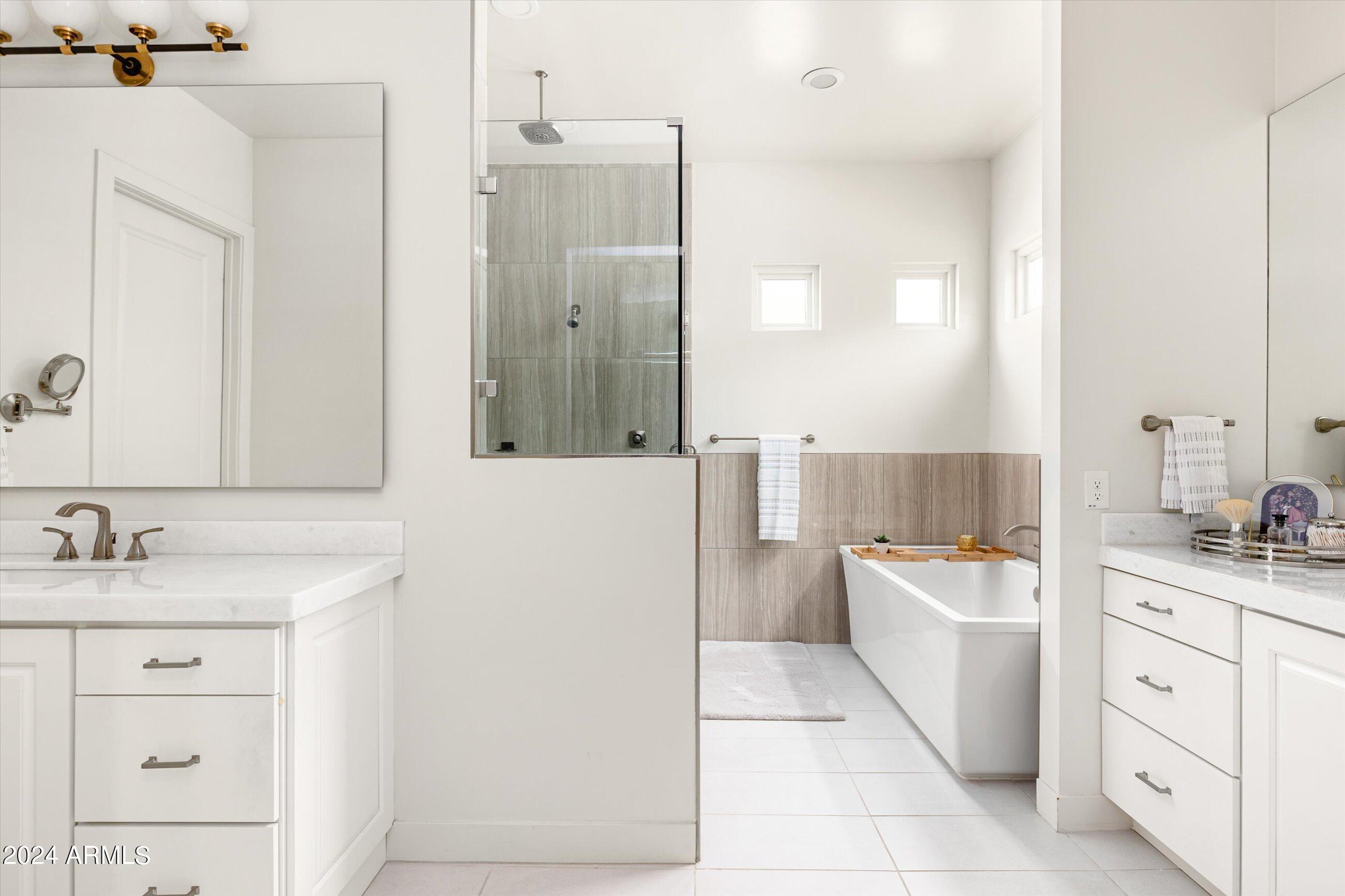 3918 E CRITTENDEN Lane