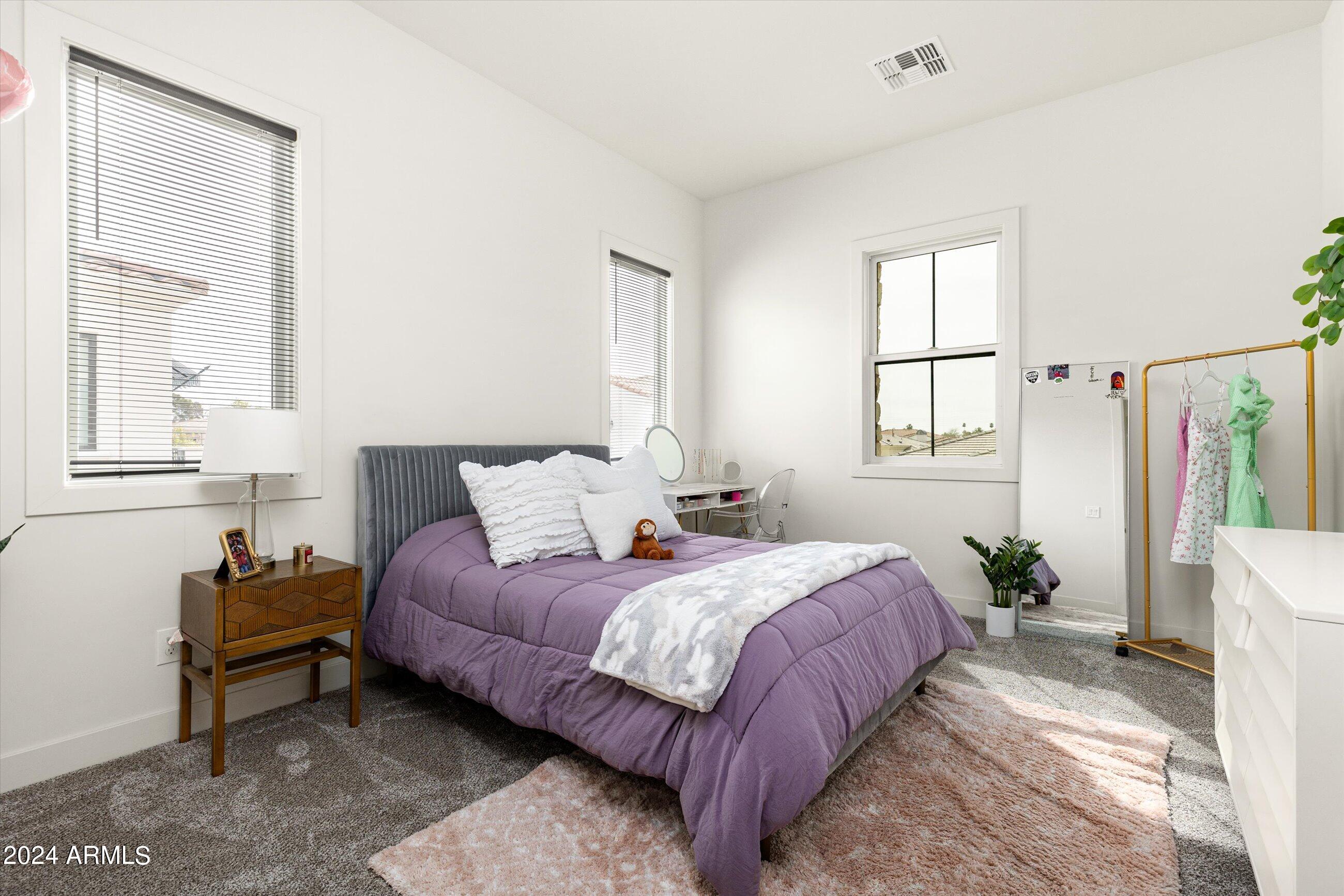 3918 E CRITTENDEN Lane