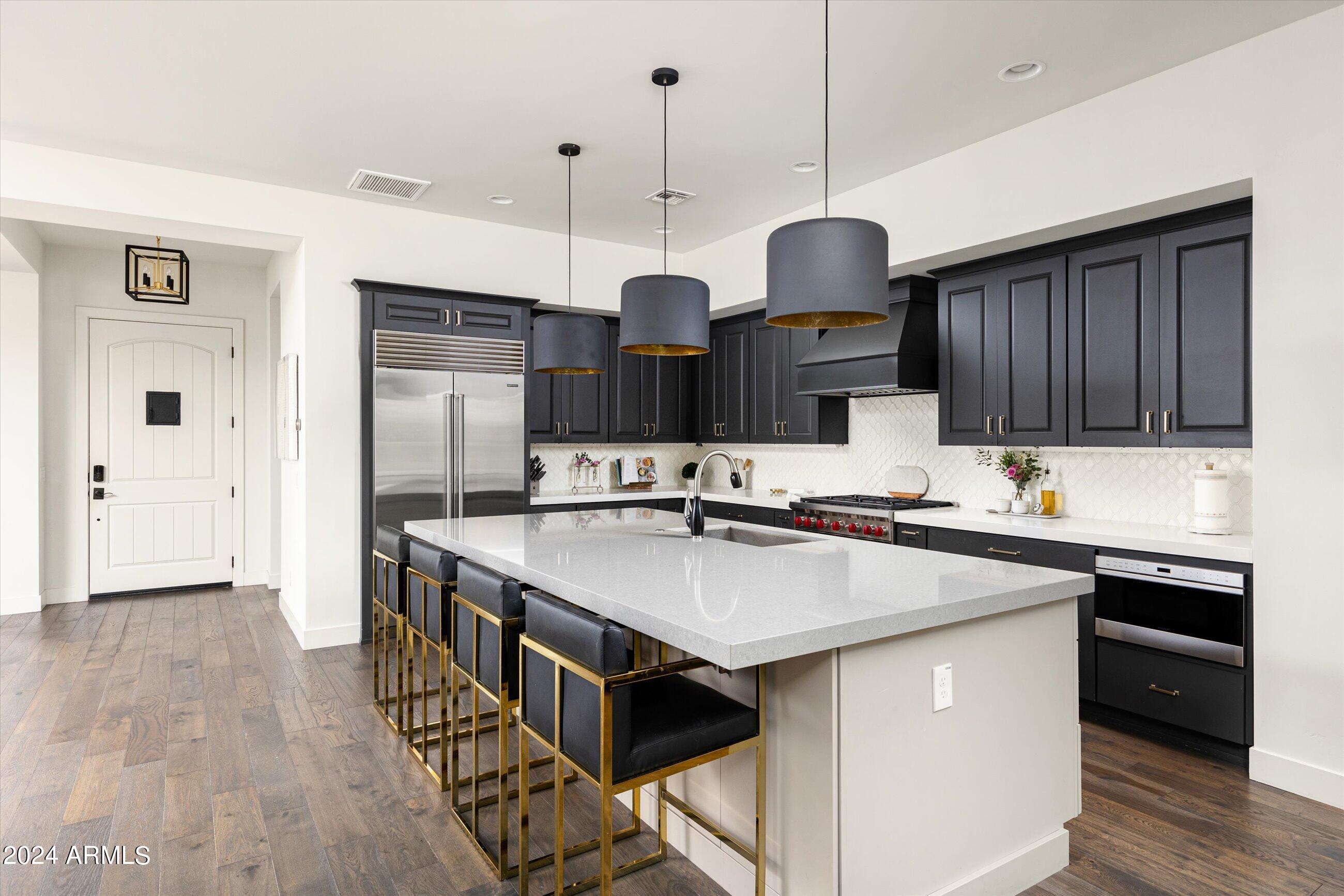 3918 E CRITTENDEN Lane