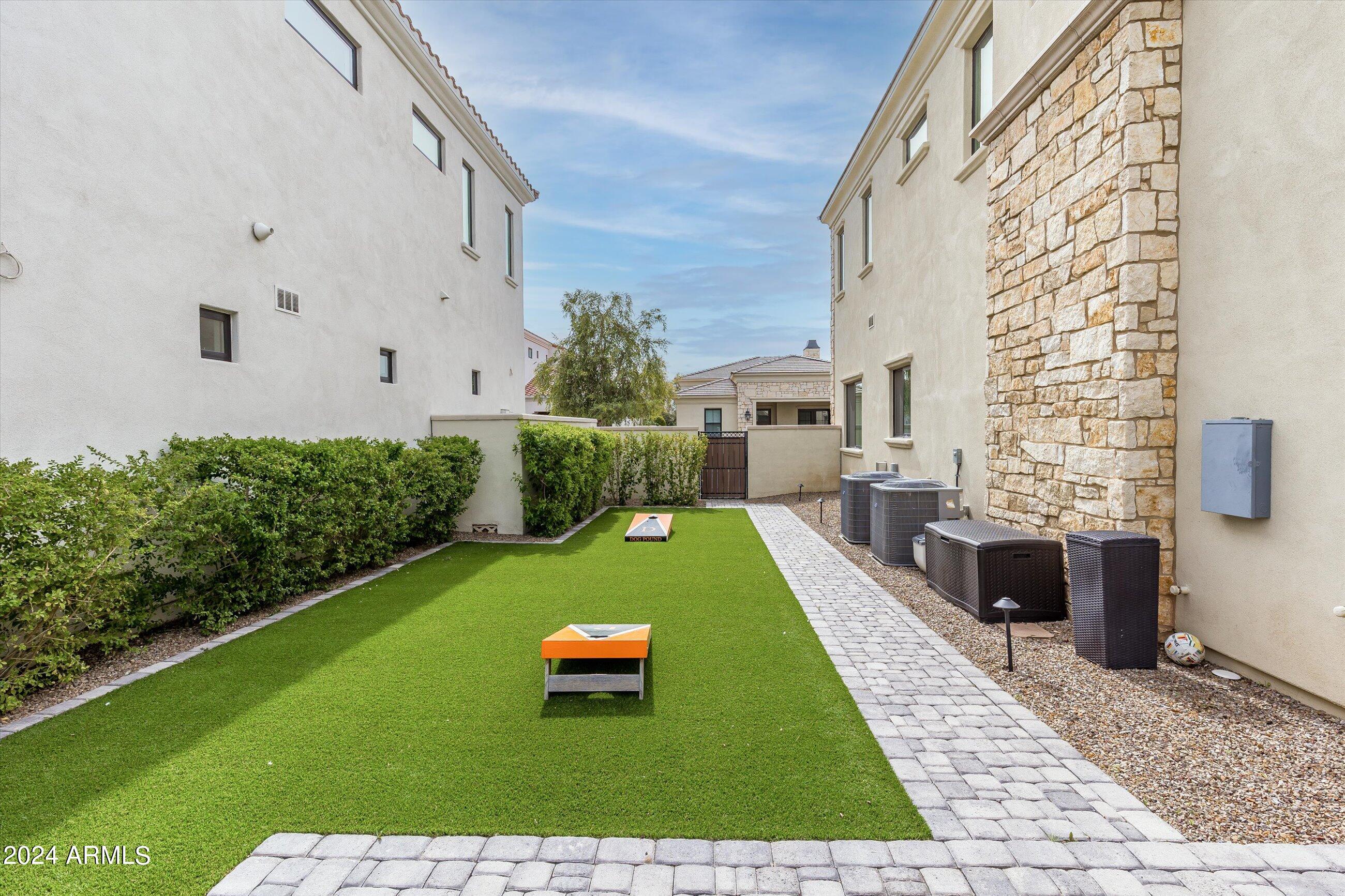 3918 E CRITTENDEN Lane