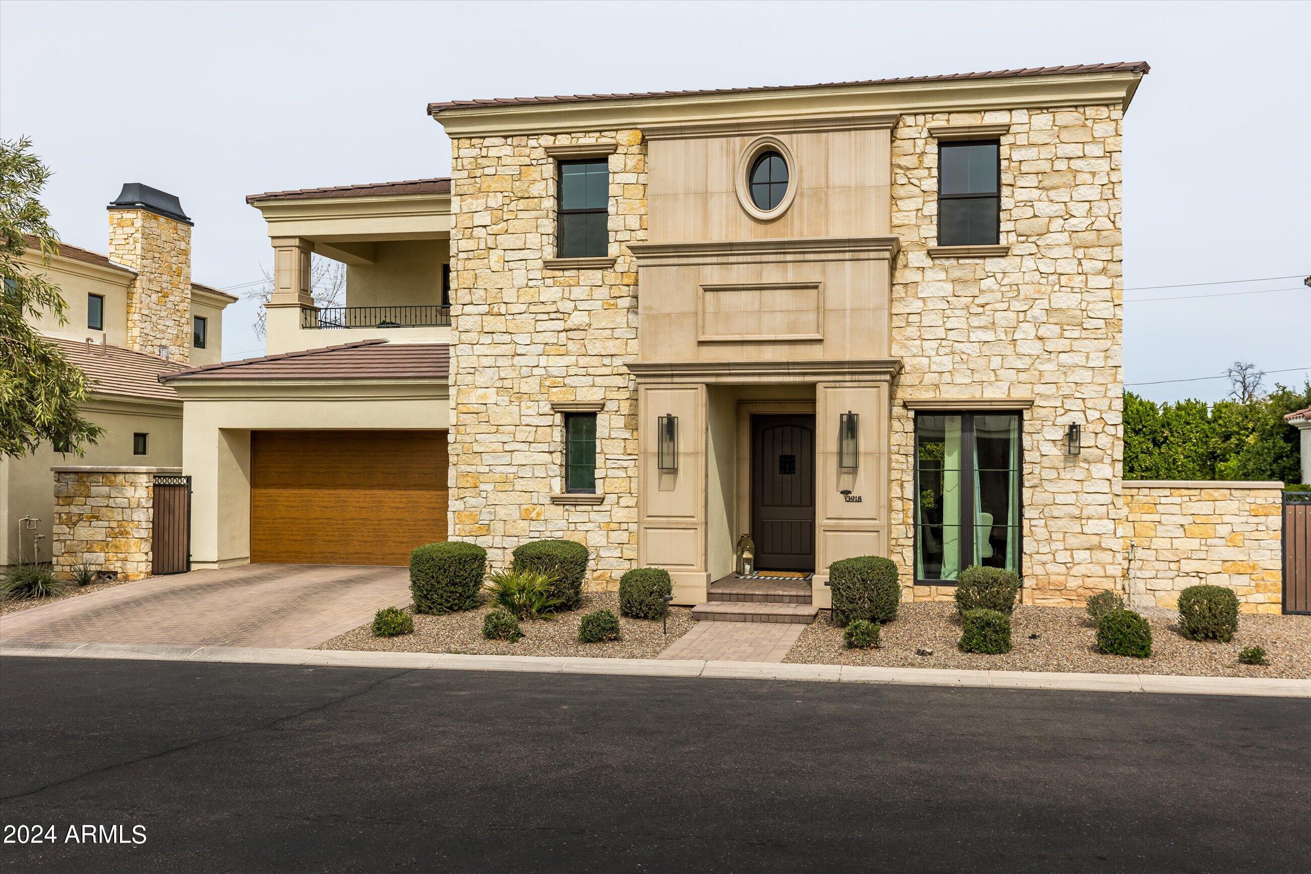 3918 E CRITTENDEN Lane