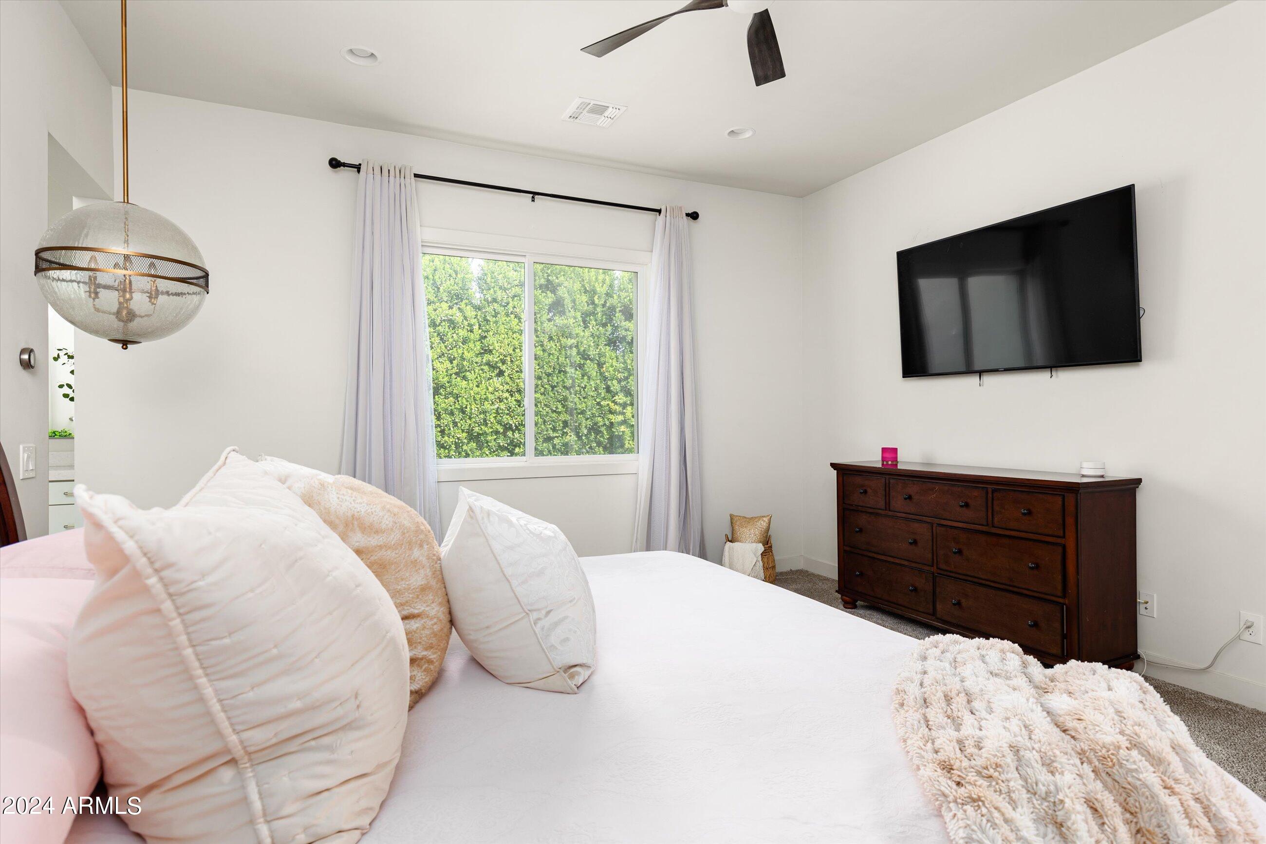 3918 E CRITTENDEN Lane