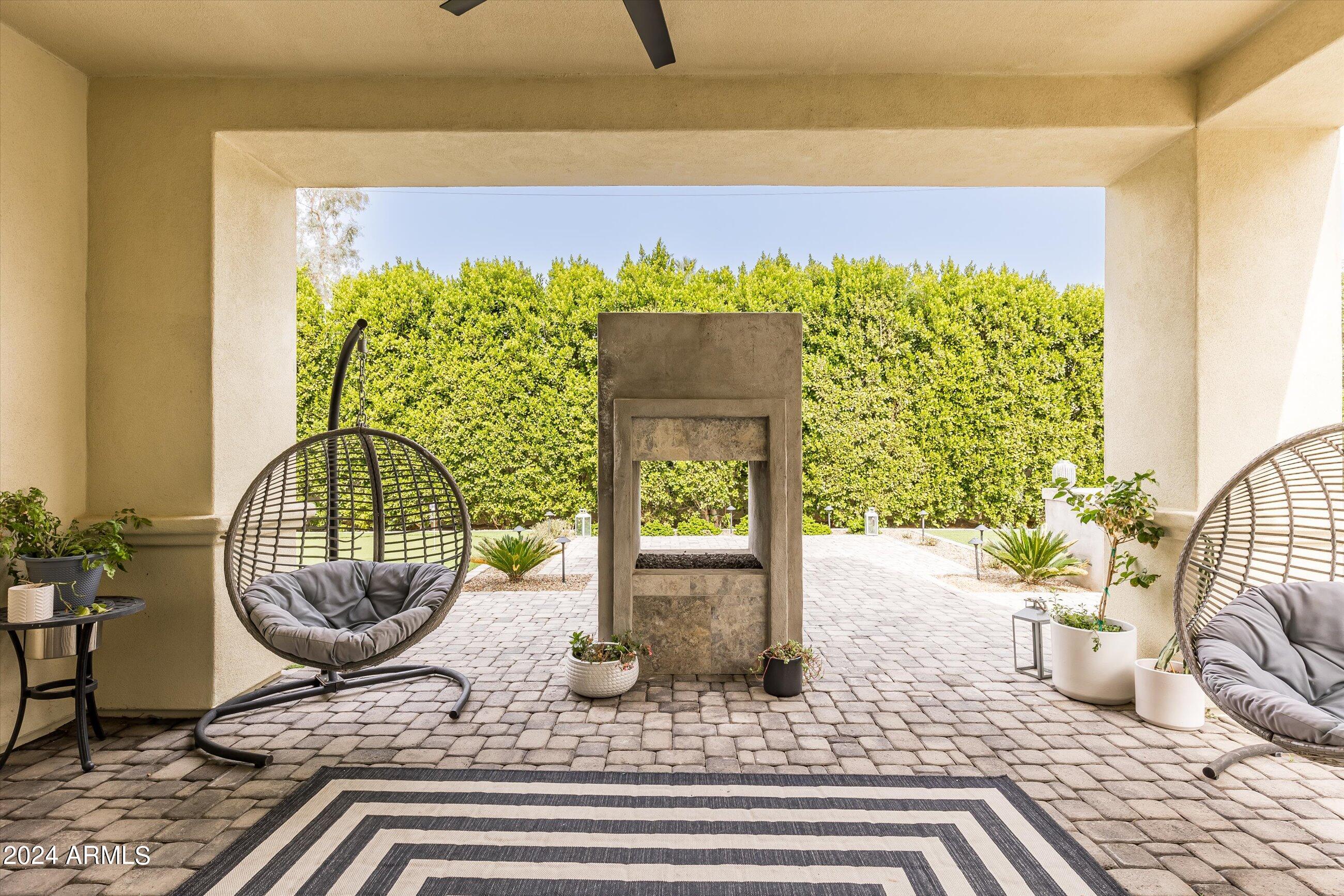 3918 E CRITTENDEN Lane