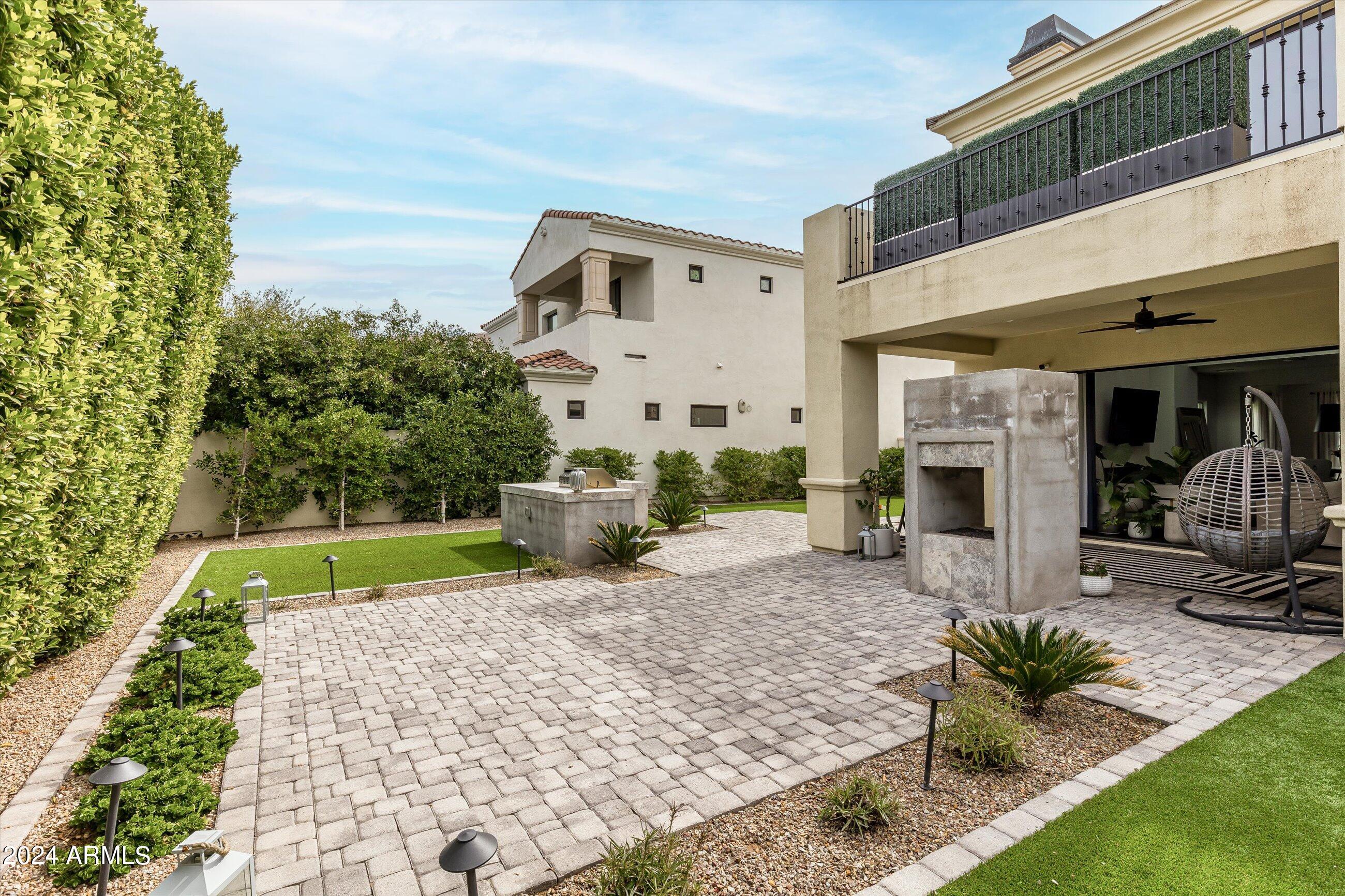 3918 E CRITTENDEN Lane